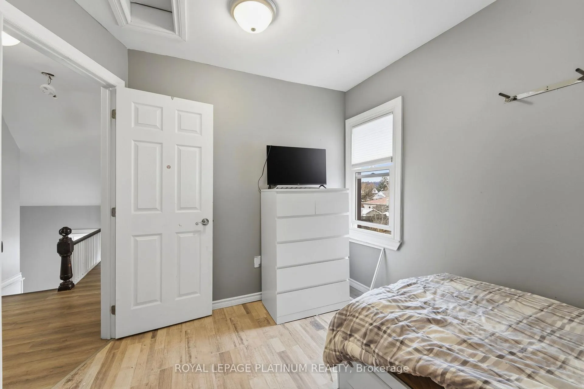 Photo 21 of 99 Robins Avenue, Hamilton, Crown Point — HOMEH