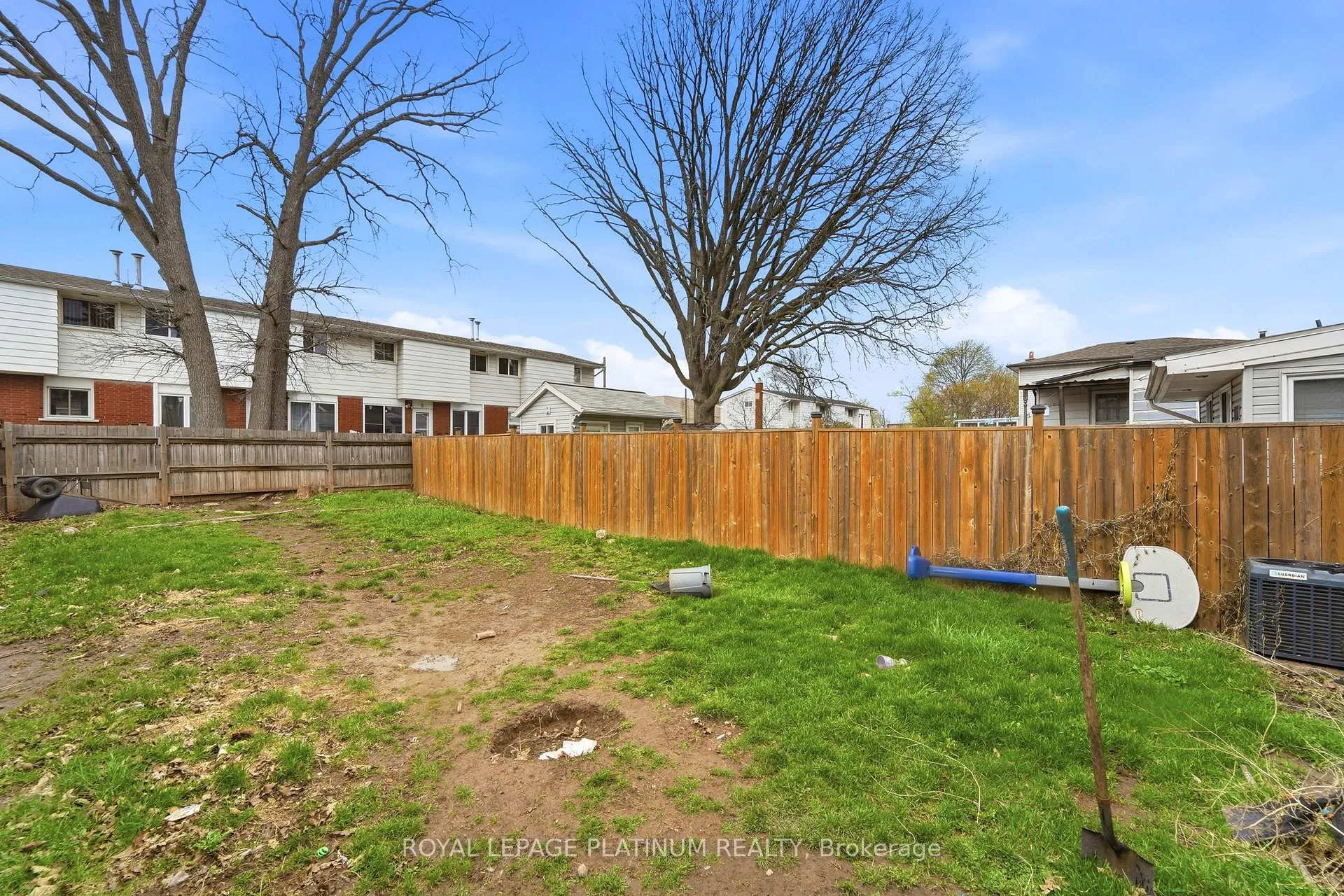 Photo 24 of 99 Robins Avenue, Hamilton, Crown Point — HOMEH