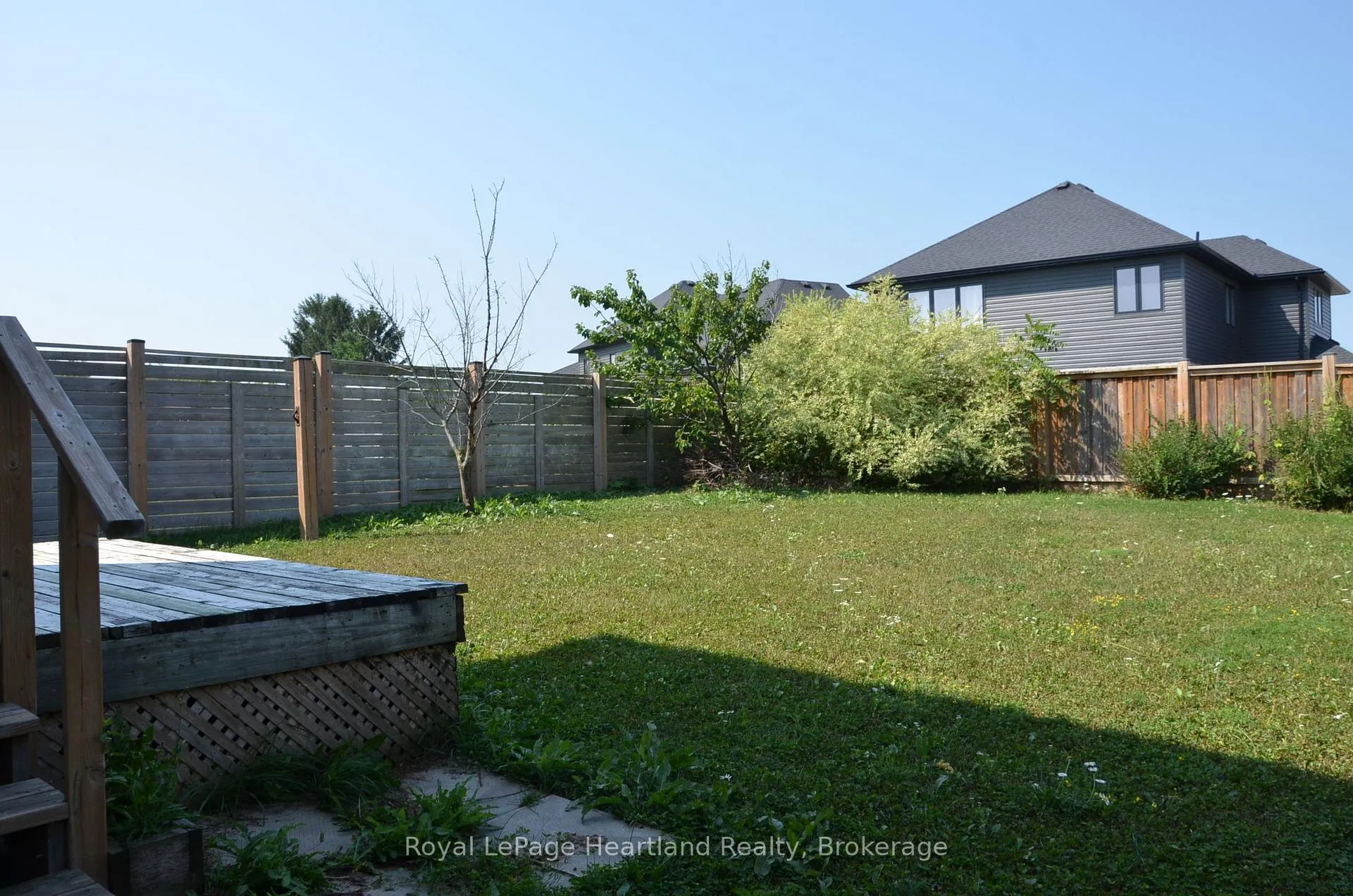 Photo 19 of 371 Beech Street, Lucan Biddulph, Lucan — HOMEH