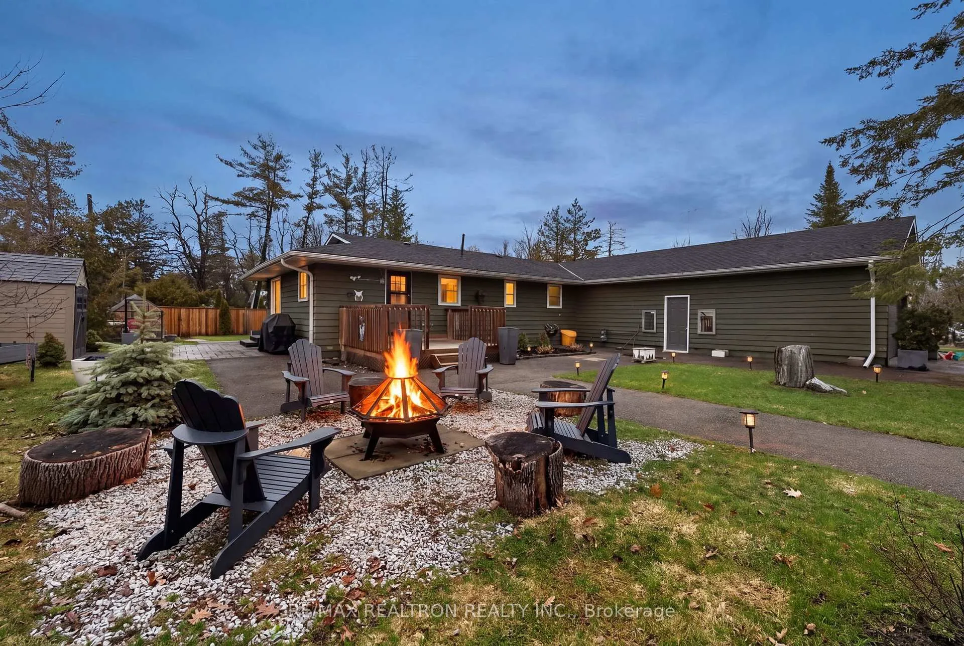 Photo 2 of 290 Big Bay Point Road, Innisfil, Rural Innisfil — HOMEH