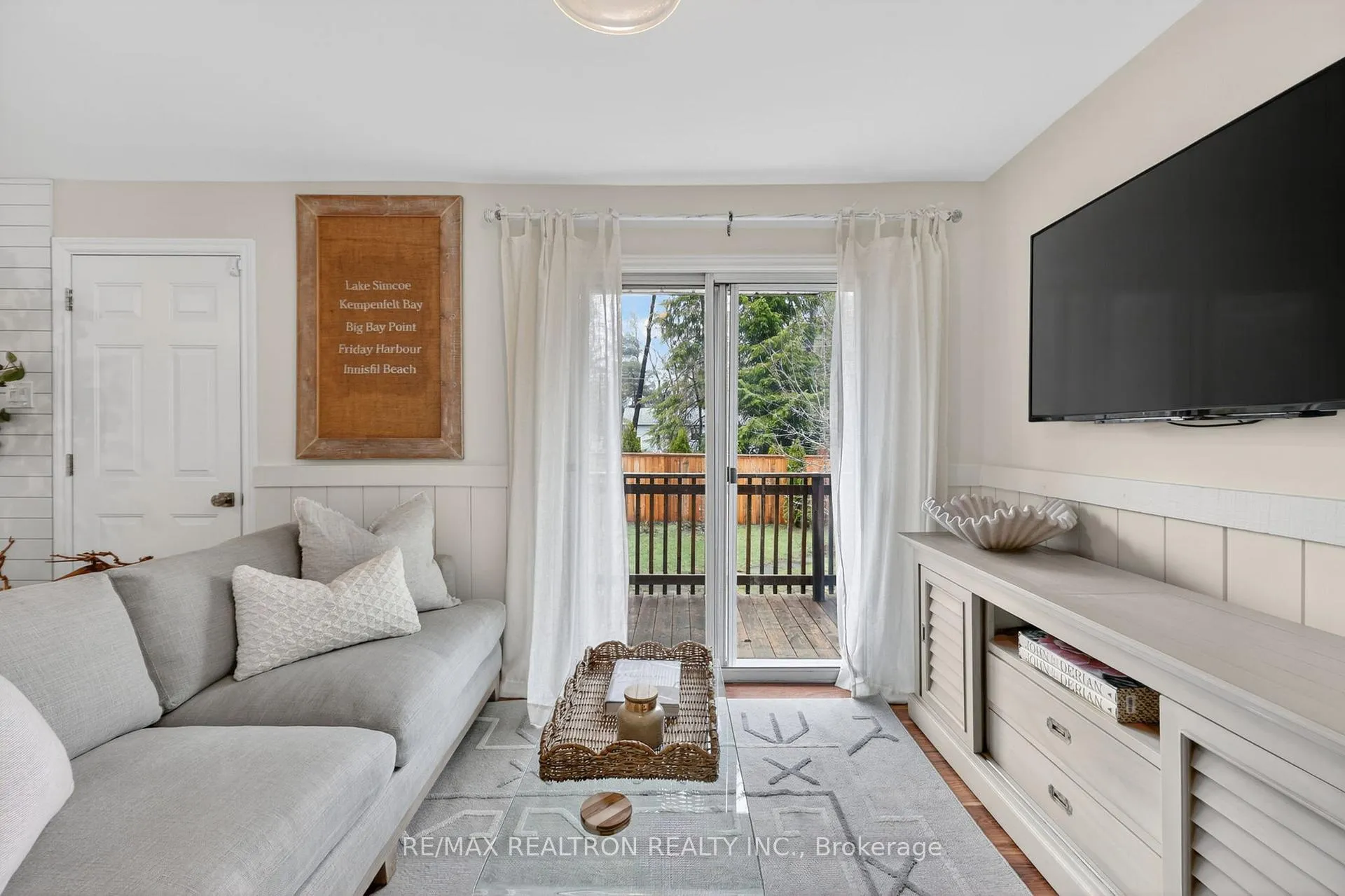 Photo 18 of 290 Big Bay Point Road, Innisfil, Rural Innisfil — HOMEH