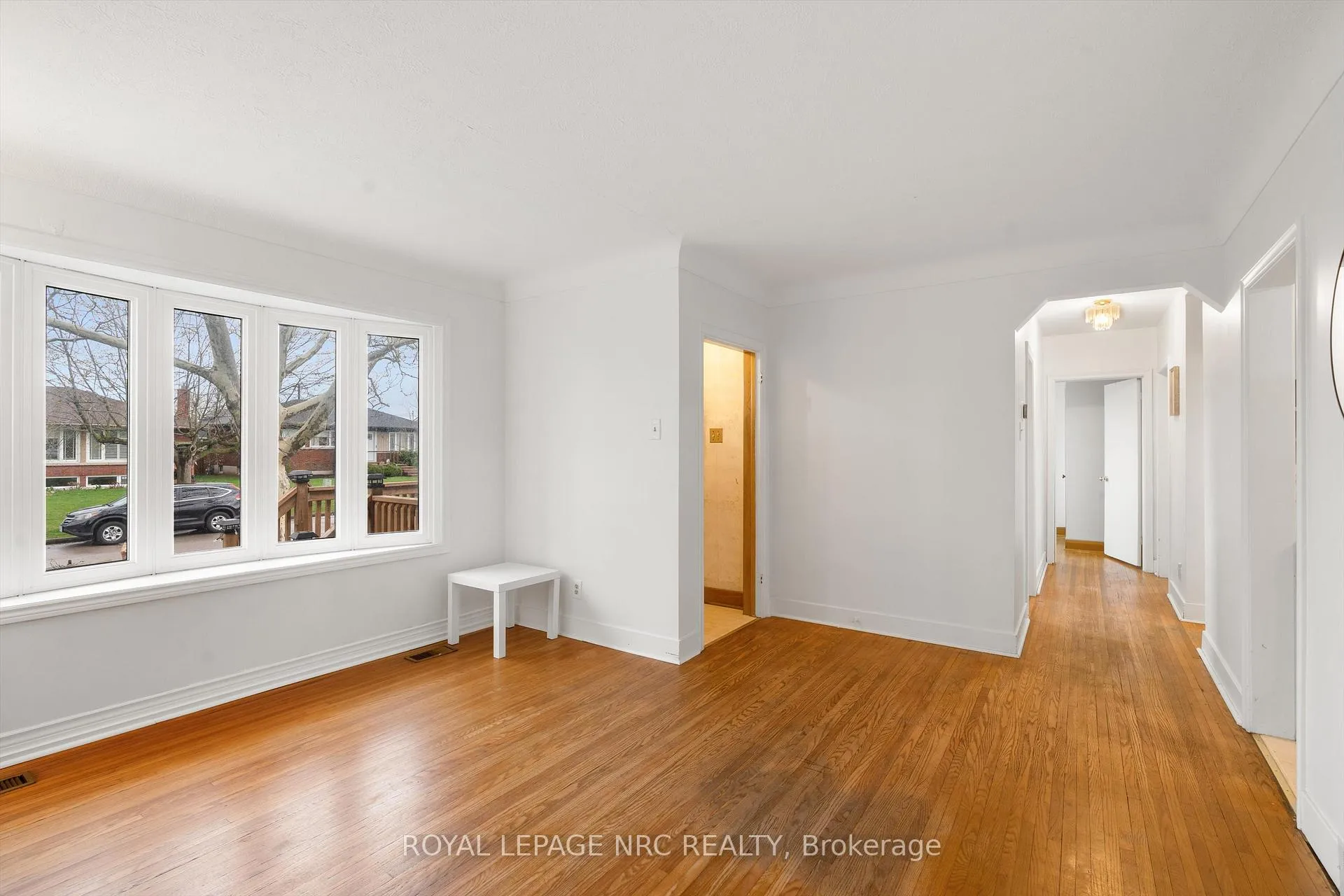 Photo 6 of 17 Milton Road, St. Catharines, E. Chester — HOMEH