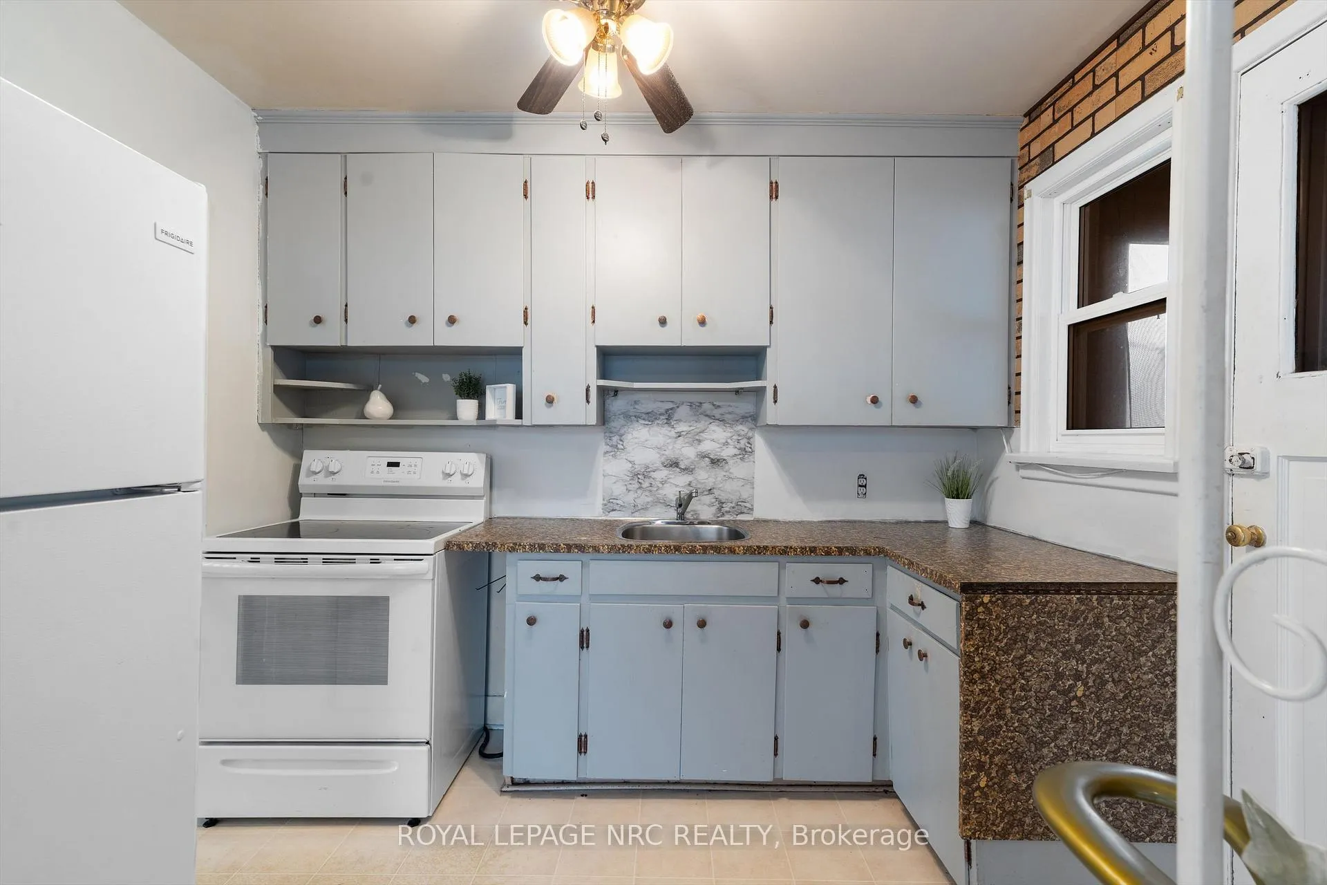 Photo 10 of 17 Milton Road, St. Catharines, E. Chester — HOMEH