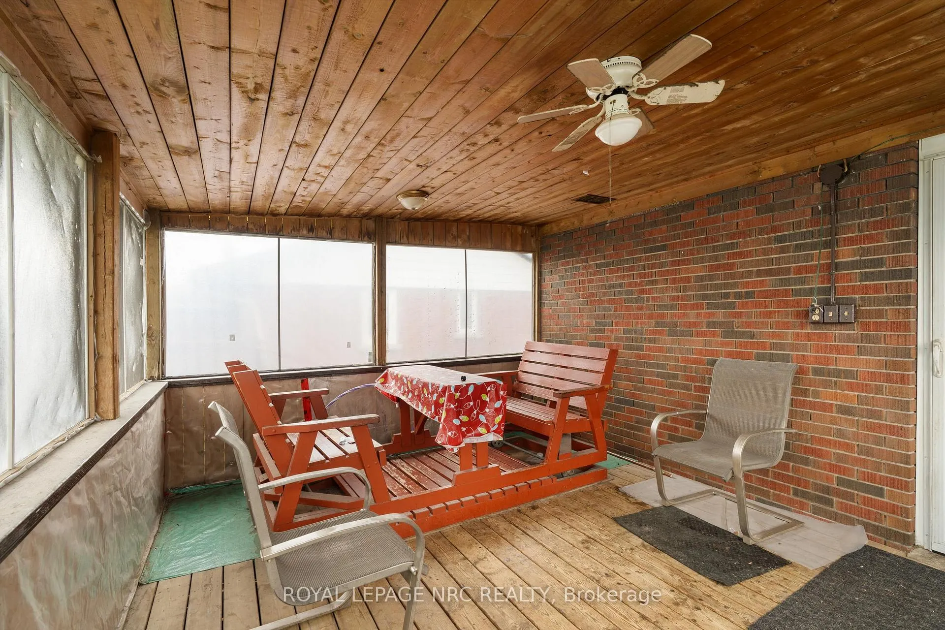Photo 13 of 17 Milton Road, St. Catharines, E. Chester — HOMEH