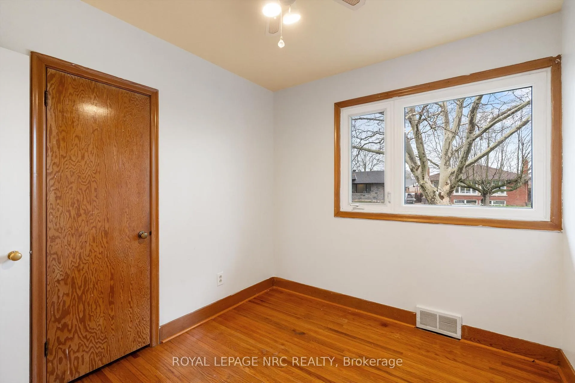 Photo 14 of 17 Milton Road, St. Catharines, E. Chester — HOMEH