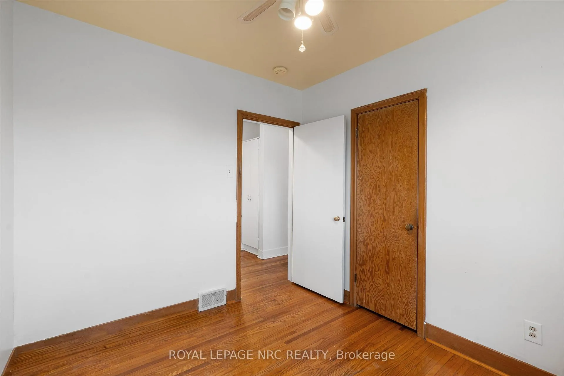 Photo 15 of 17 Milton Road, St. Catharines, E. Chester — HOMEH