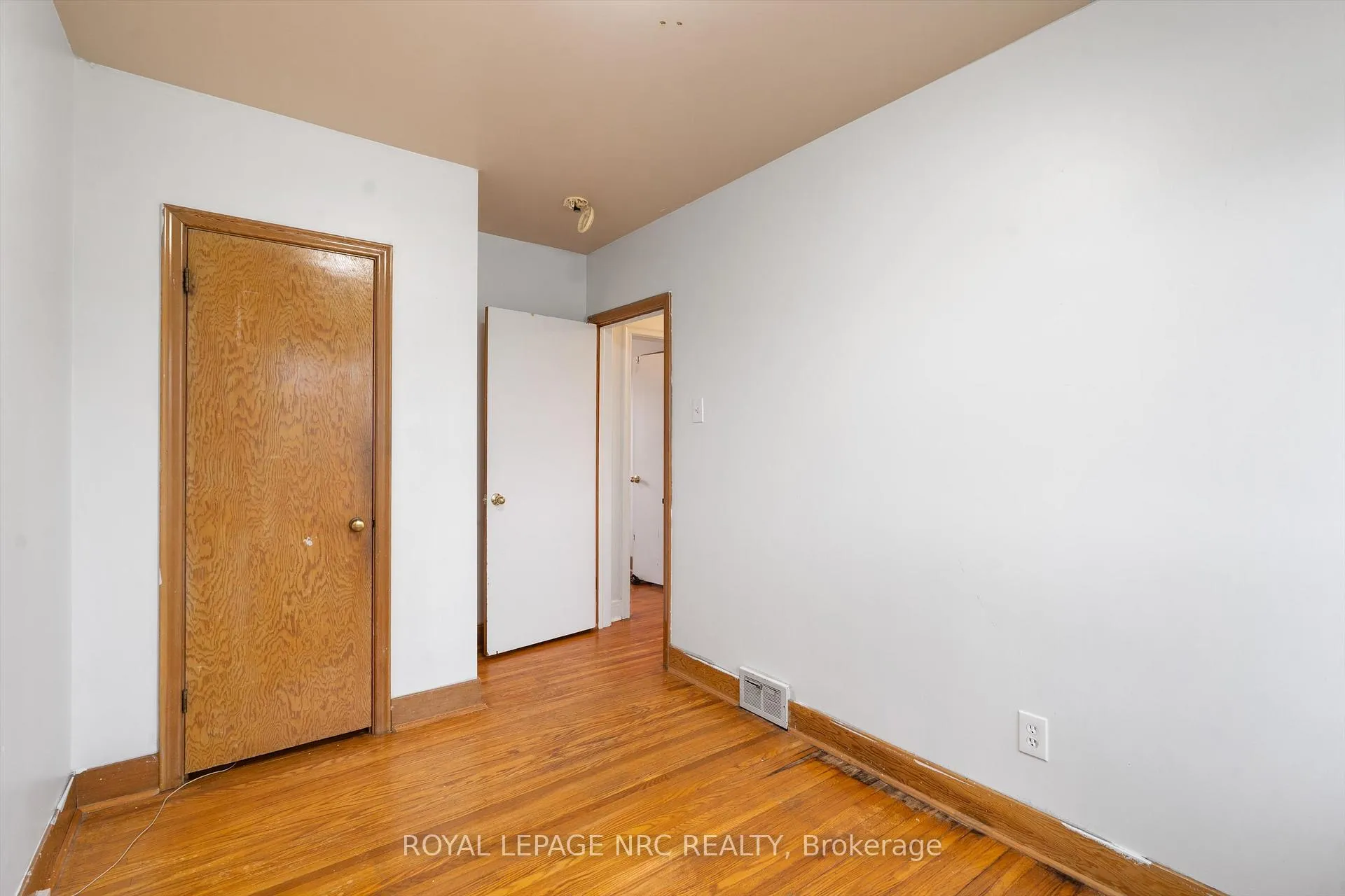 Photo 19 of 17 Milton Road, St. Catharines, E. Chester — HOMEH