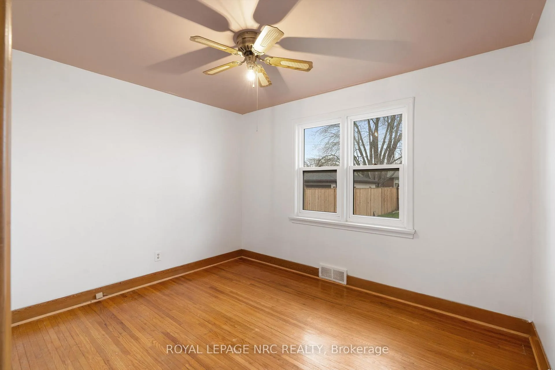 Photo 20 of 17 Milton Road, St. Catharines, E. Chester — HOMEH