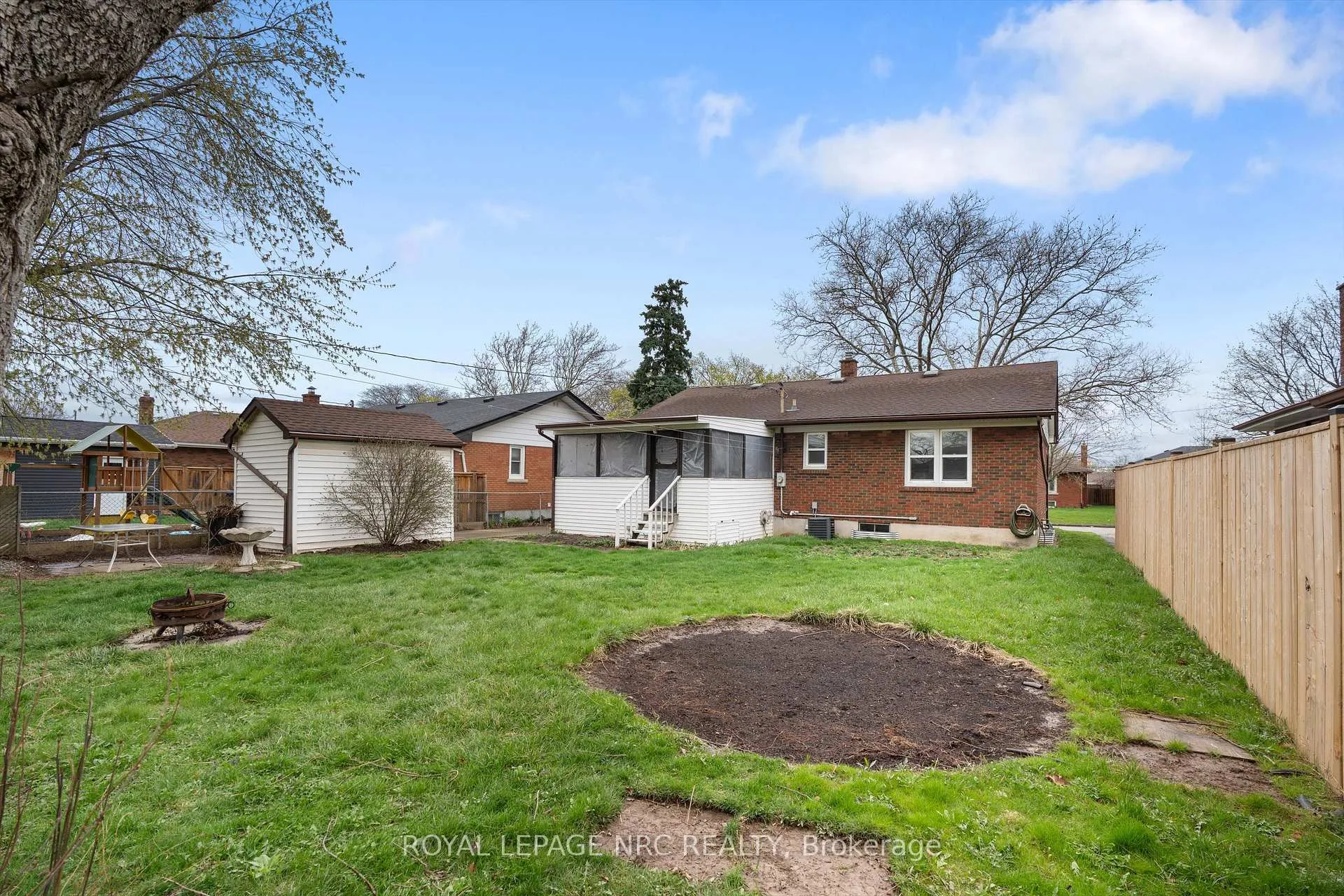 Photo 32 of 17 Milton Road, St. Catharines, E. Chester — HOMEH