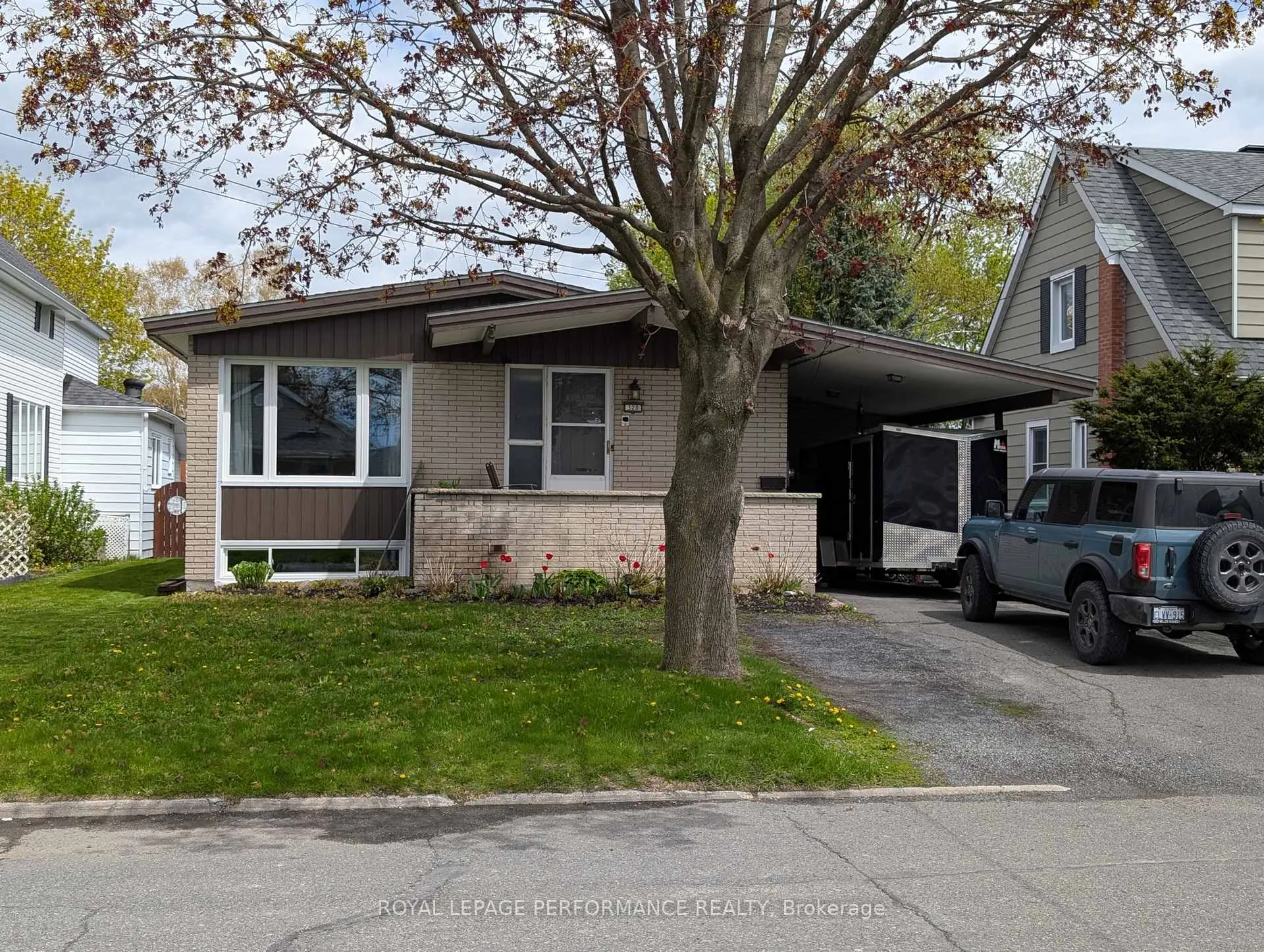 Photo 2 of 320 Baldwin Avenue, Cornwall — HOMEH