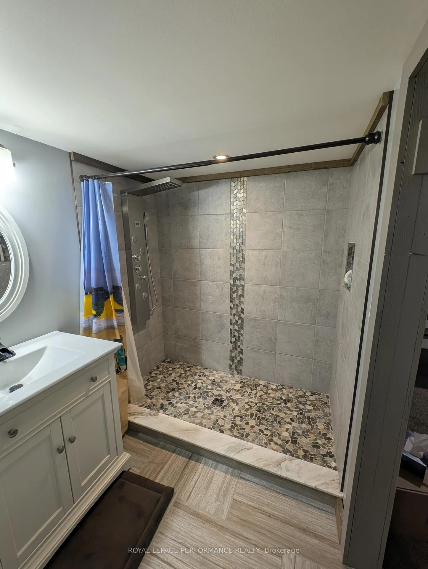 Photo 18 of 320 Baldwin Avenue, Cornwall — HOMEH
