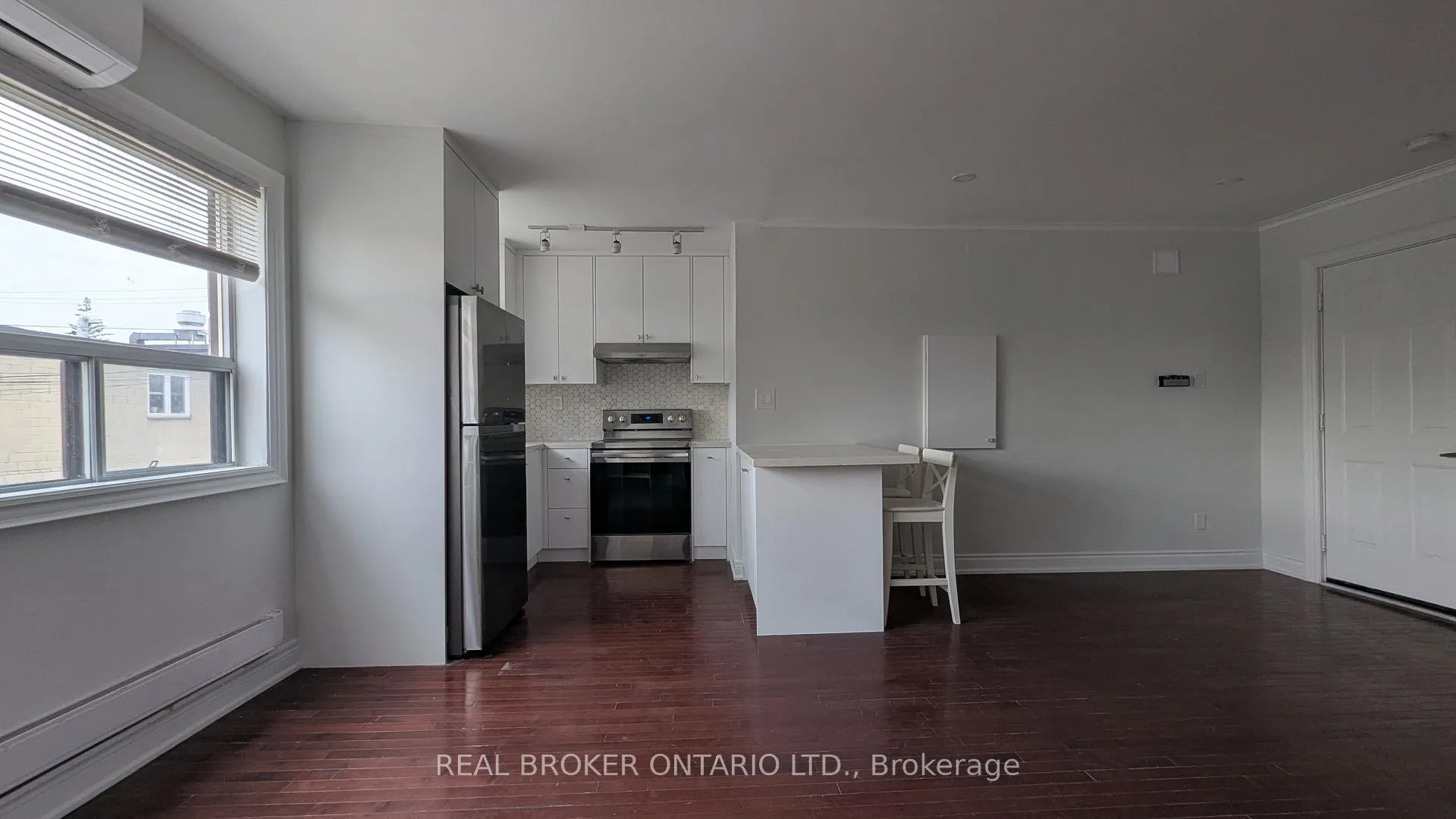 Photo 11 of Unit 2, 2209 Gerrard Street E, Toronto, East End-Danforth — HOMEH