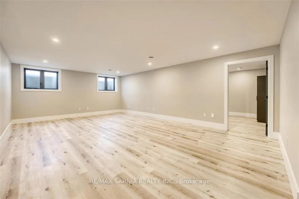 Photo 26 of 616 Mead Court, Sarnia — HOMEH