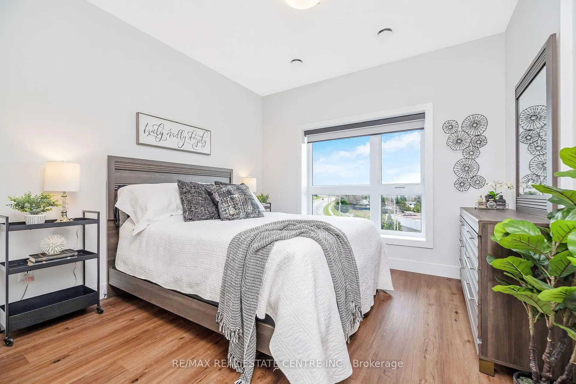 Photo 14 of 1000 Lackner Place, Kitchener — HOMEH