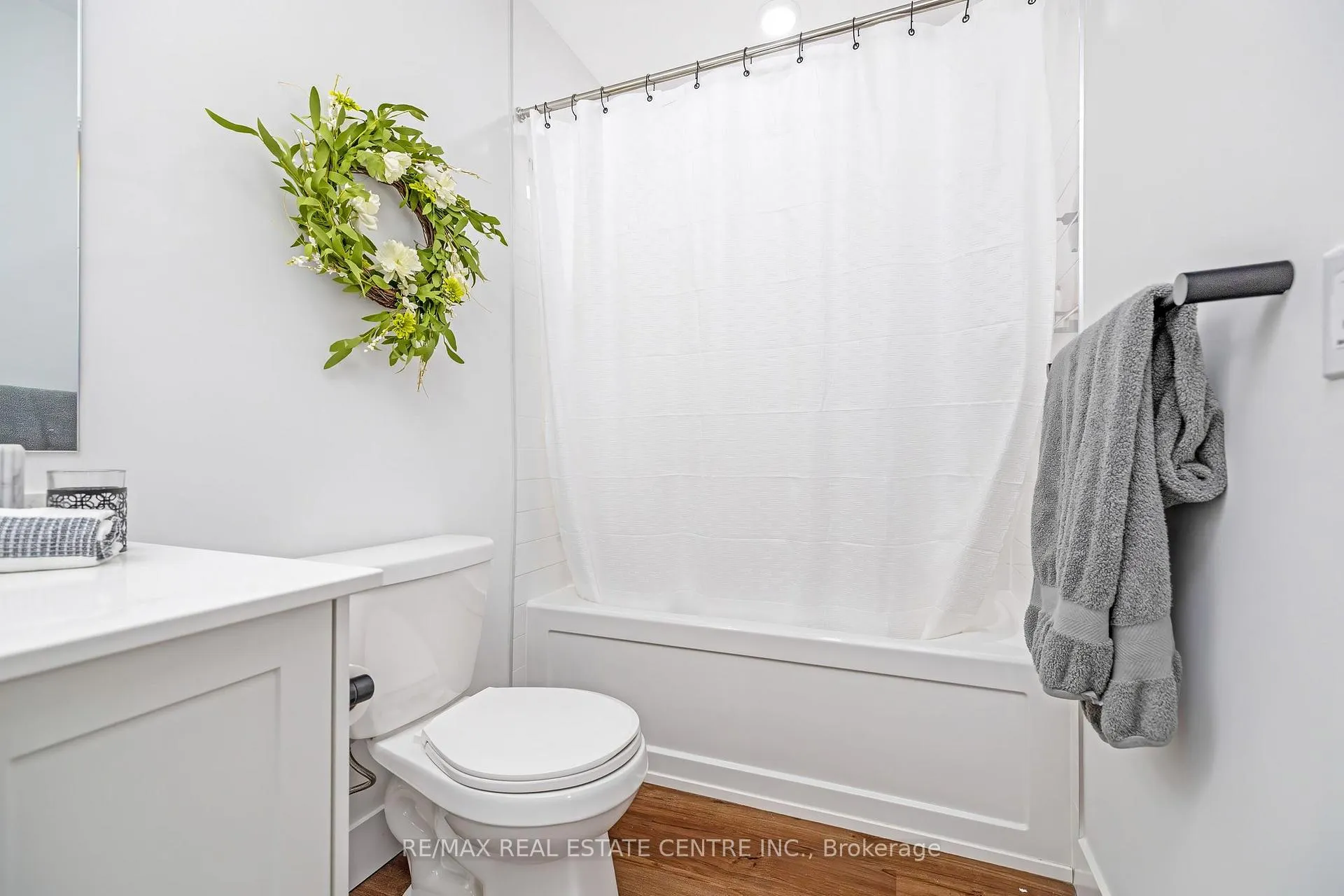 Photo 18 of 1000 Lackner Place, Kitchener — HOMEH