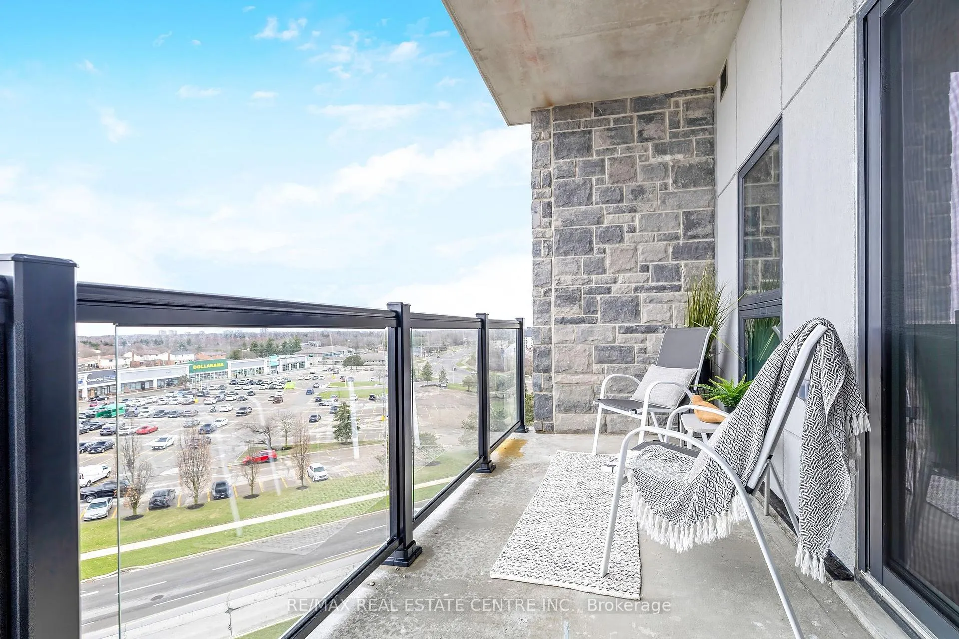 Photo 20 of 1000 Lackner Place, Kitchener — HOMEH