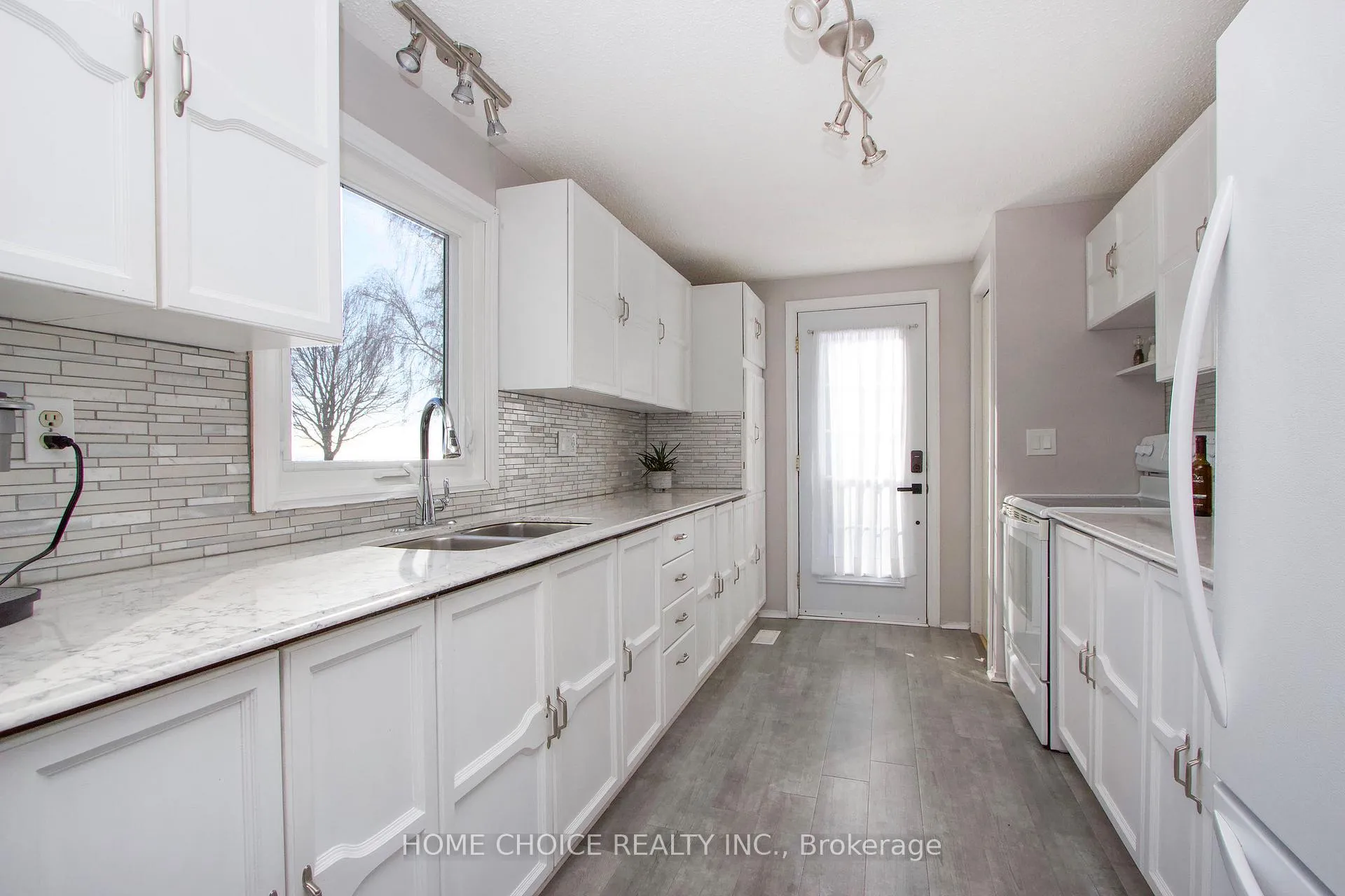 Photo 8 of 87 Bluffs Road, Clarington, Newcastle — HOMEH