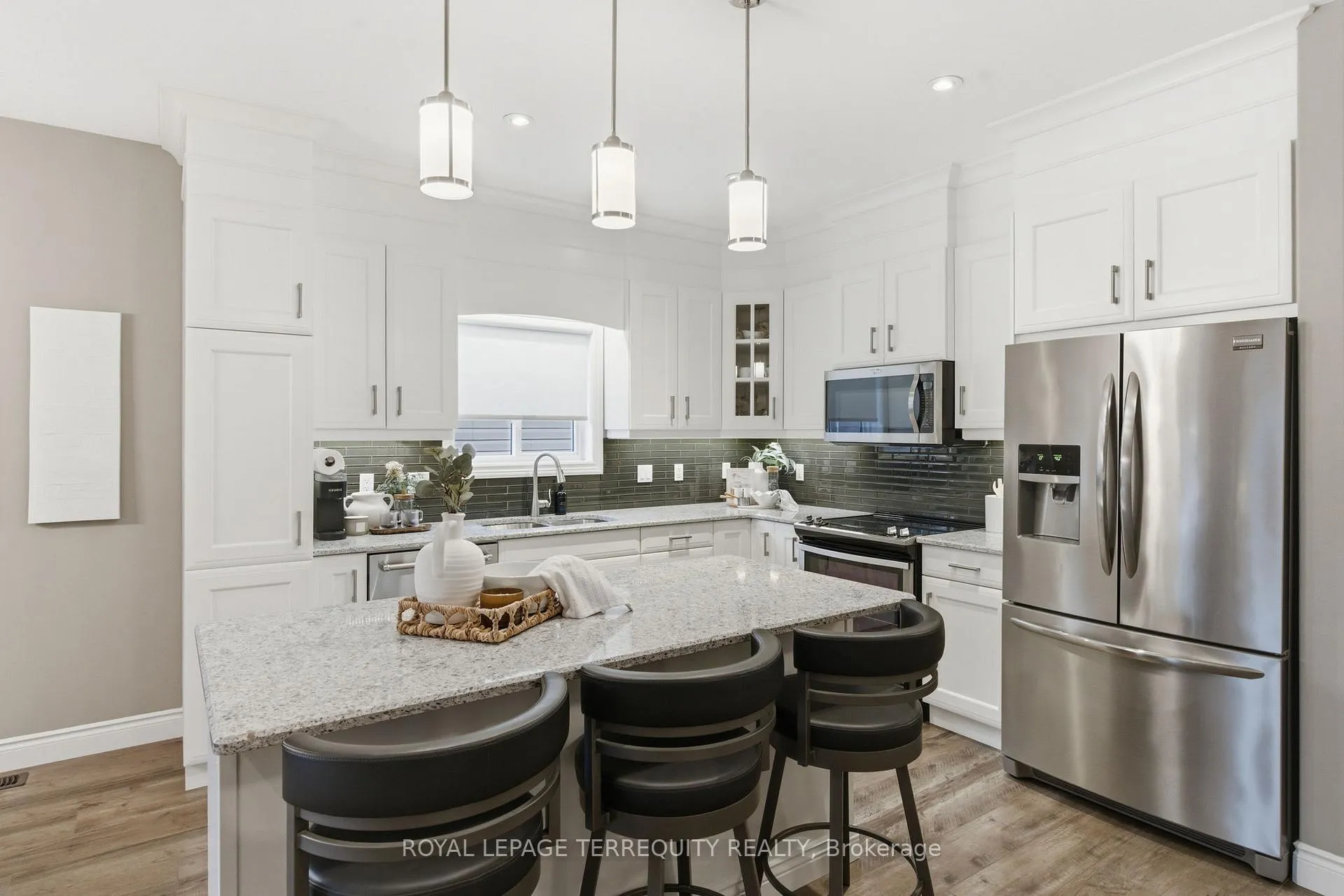 Photo 11 of 32 Birchmount Street, Quinte West, Murray Ward — HOMEH