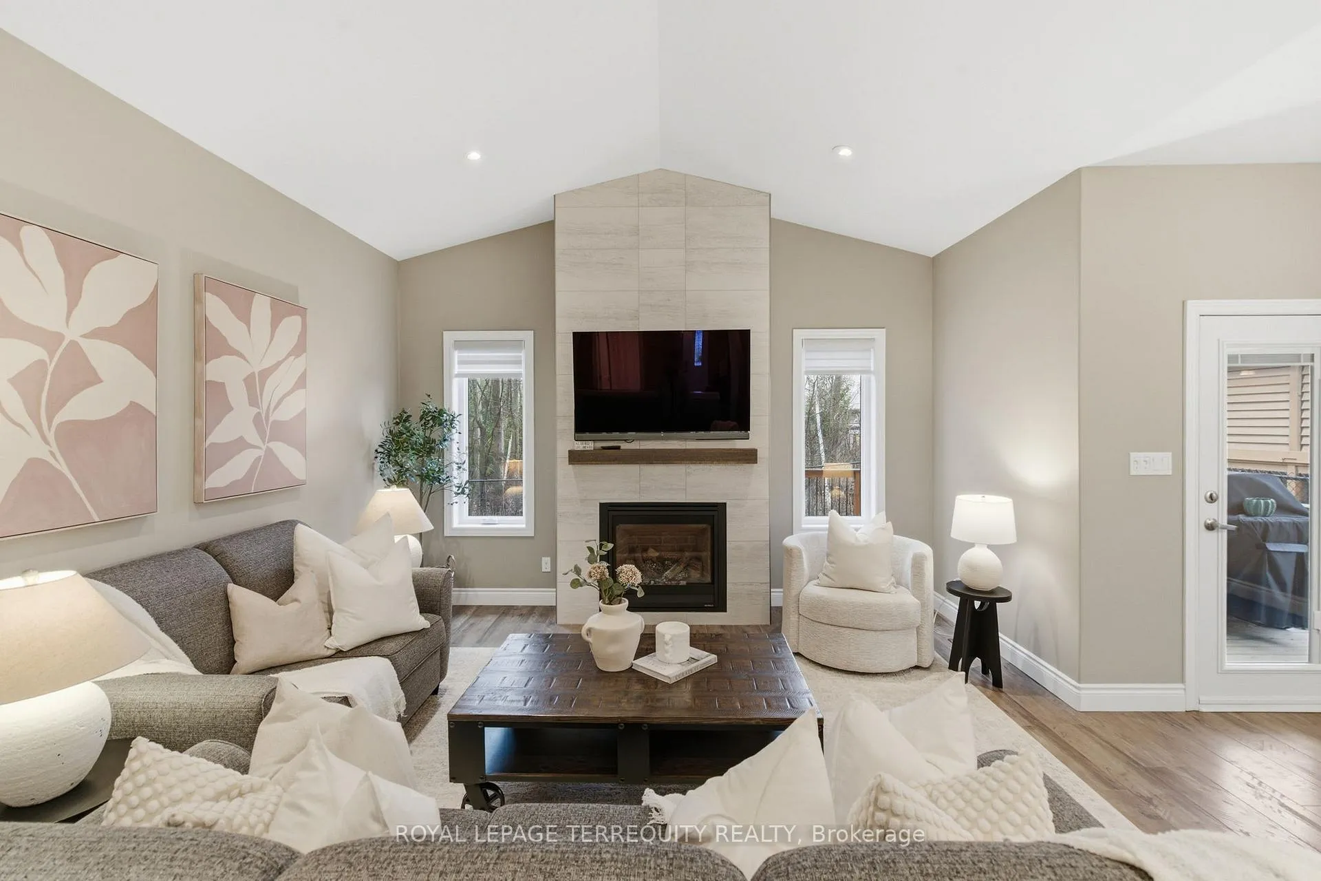 Photo 19 of 32 Birchmount Street, Quinte West, Murray Ward — HOMEH