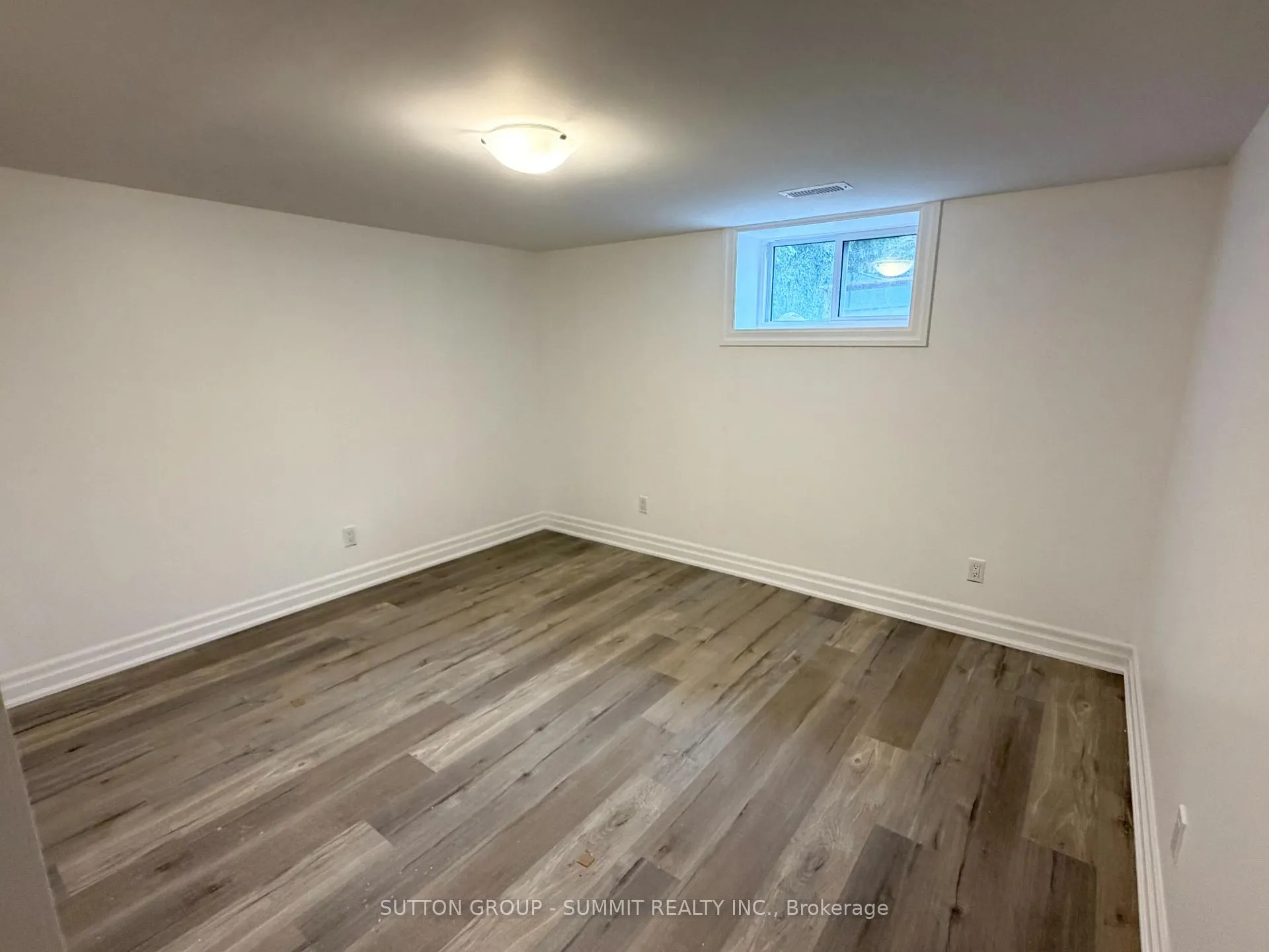 Photo 7 of 482 East 37th (Basement) Street, Hamilton, Burkholme — HOMEH