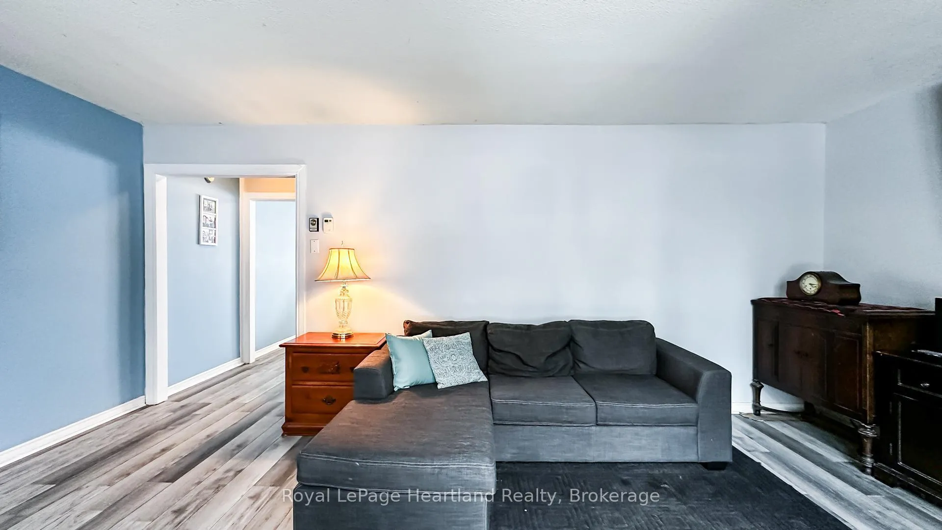 Photo 4 of 21 St Charles Place, Huron East, Vanastra — HOMEH