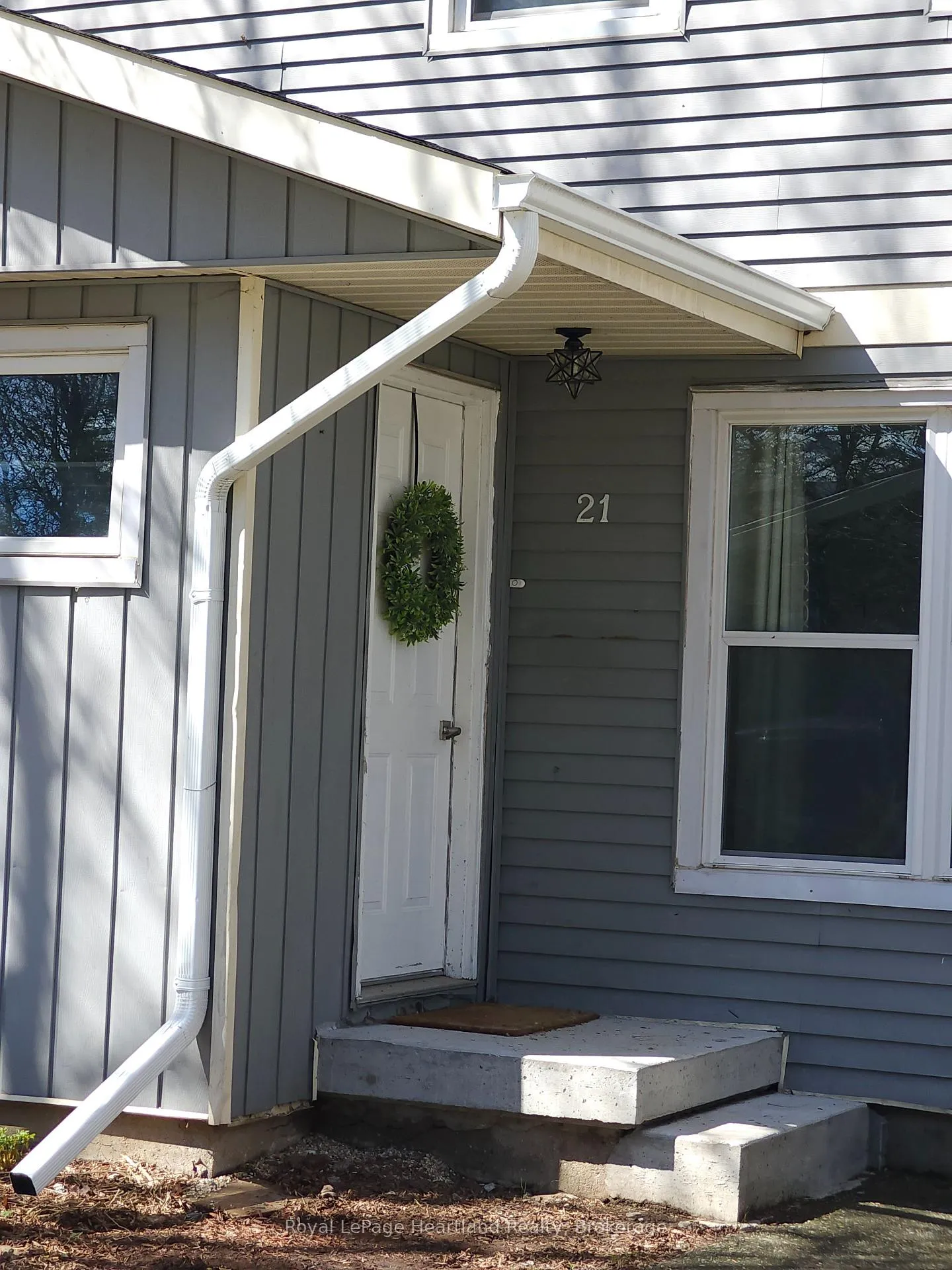 Photo 34 of 21 St Charles Place, Huron East, Vanastra — HOMEH