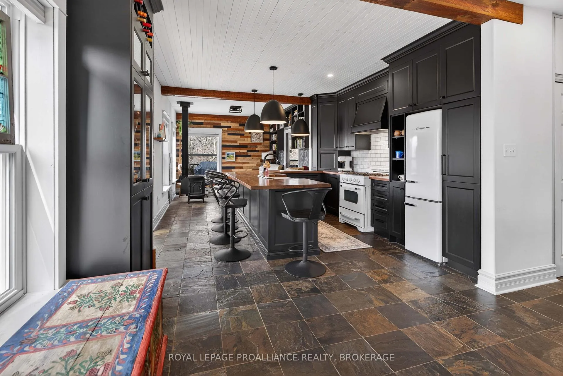Photo 25 of 5025 North Shore Road, Frontenac, Frontenac South — HOMEH