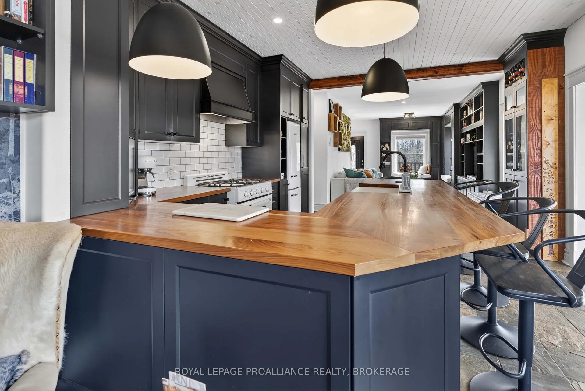 Photo 32 of 5025 North Shore Road, Frontenac, Frontenac South — HOMEH