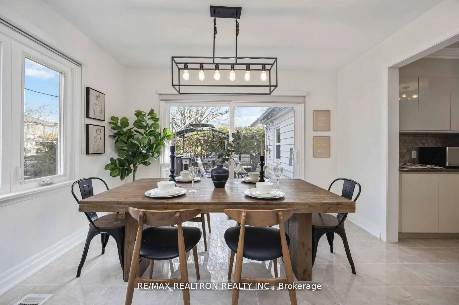 Photo 7 of 40 Highland Park Boulevard, Markham, Grandview — HOMEH