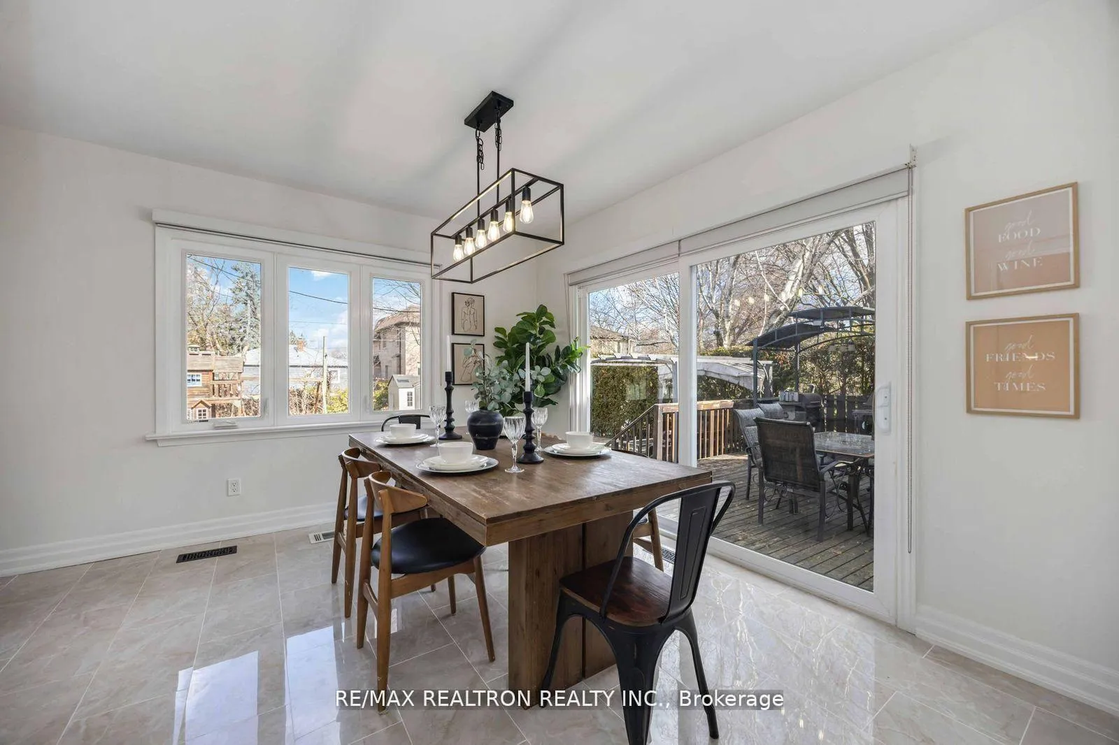 Photo 8 of 40 Highland Park Boulevard, Markham, Grandview — HOMEH