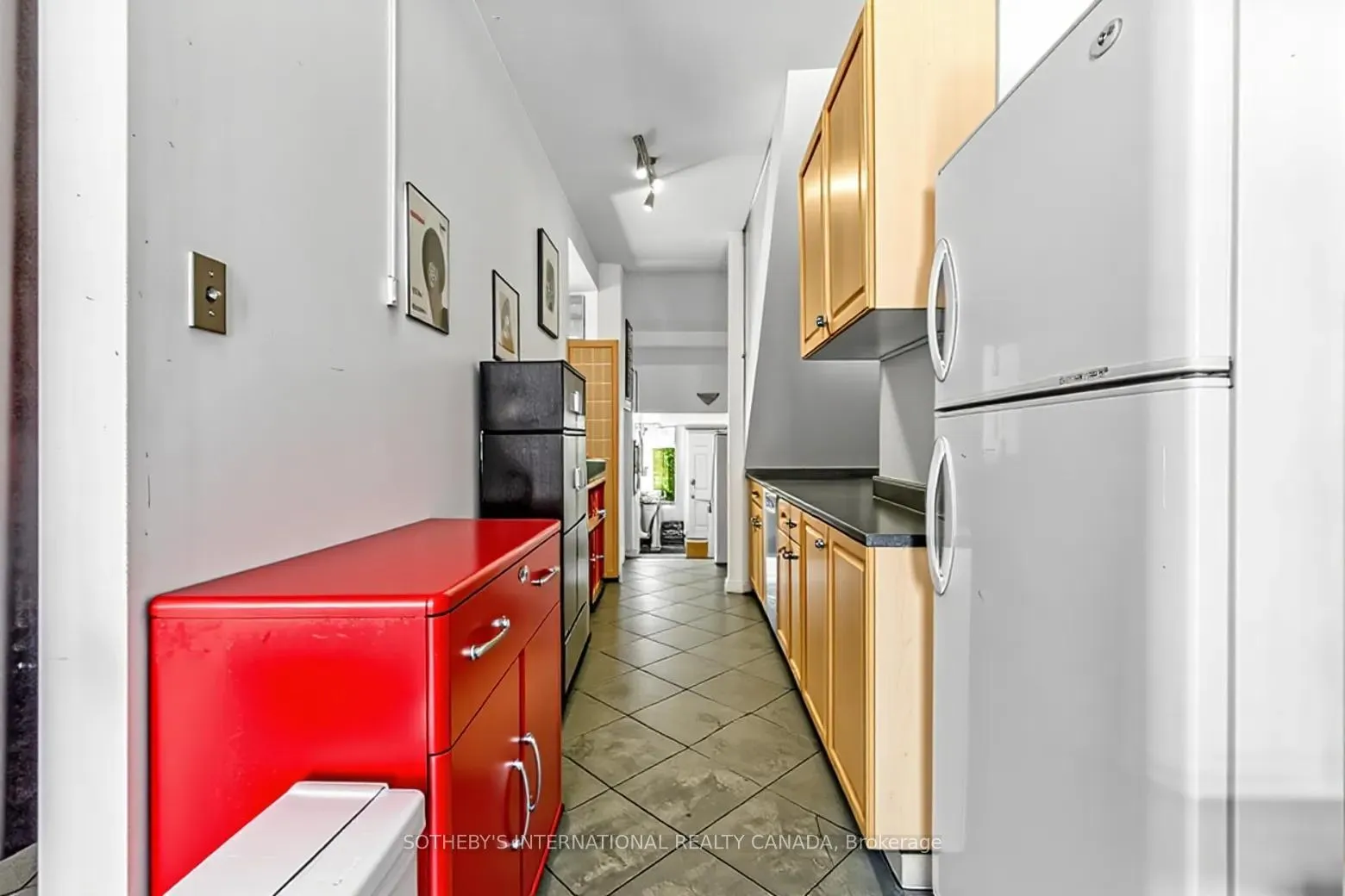 Photo 19 of 243 Gerrard Street E, Toronto, Moss Park — HOMEH