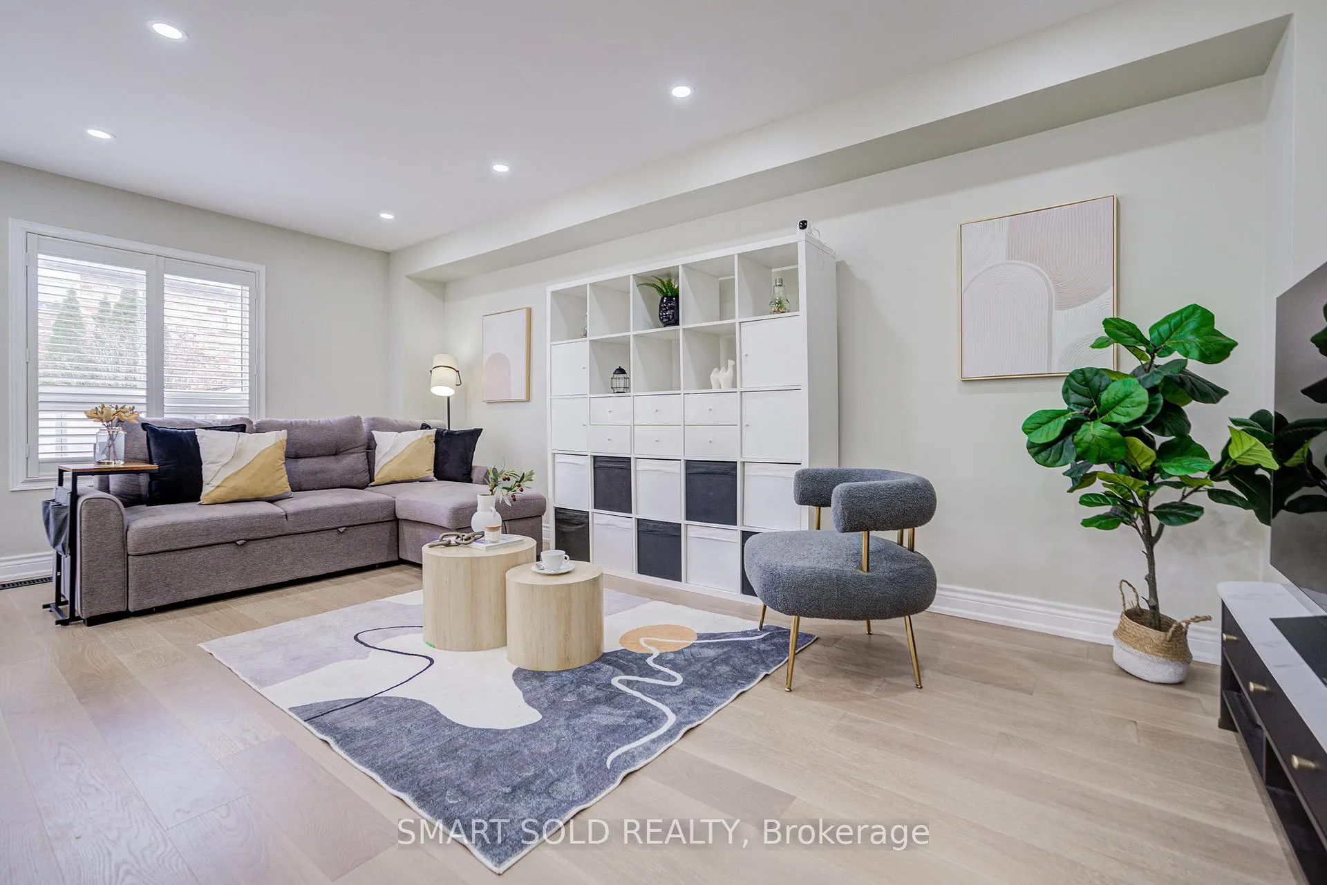 Photo 6 of 53 Cassia Crescent, Vaughan, Maple — HOMEH