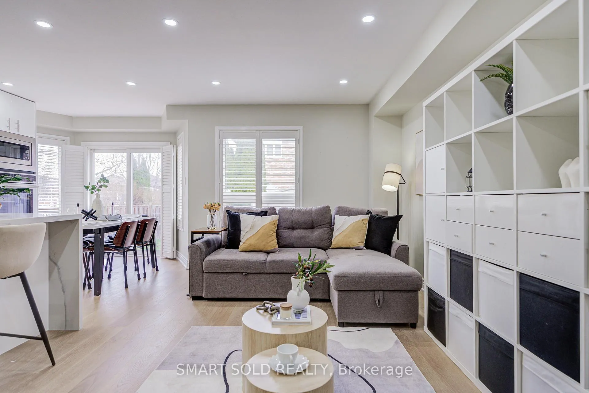 Photo 7 of 53 Cassia Crescent, Vaughan, Maple — HOMEH