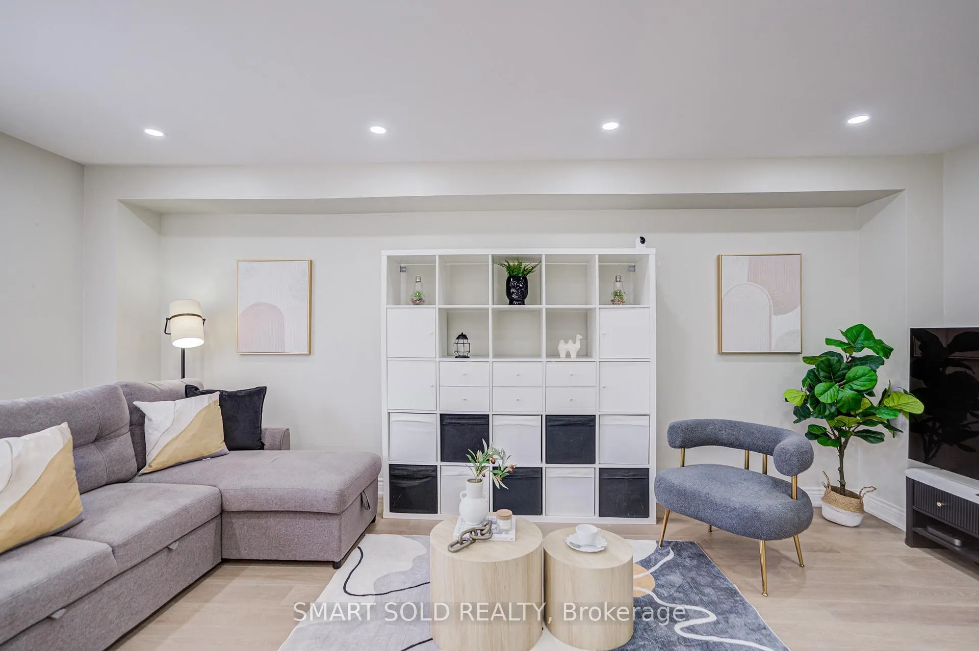 Photo 8 of 53 Cassia Crescent, Vaughan, Maple — HOMEH