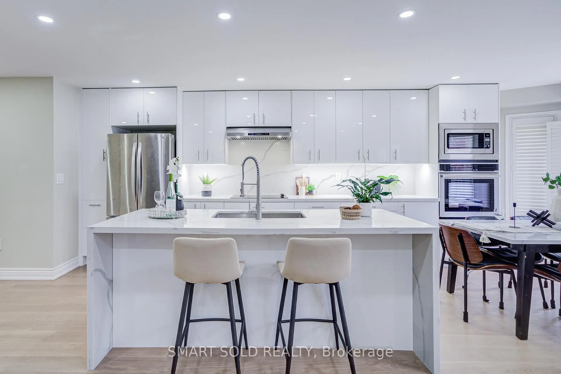 Photo 11 of 53 Cassia Crescent, Vaughan, Maple — HOMEH