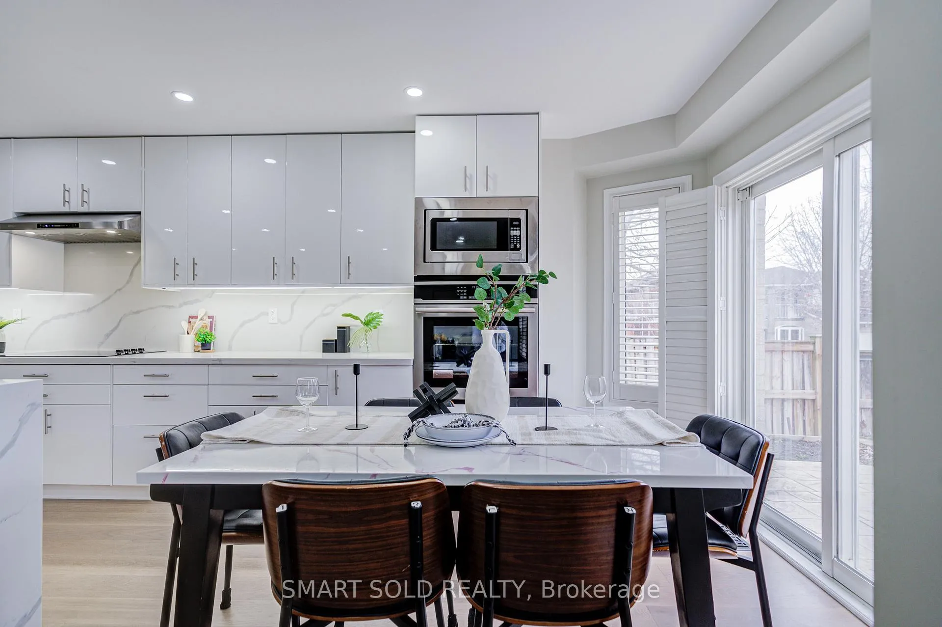 Photo 14 of 53 Cassia Crescent, Vaughan, Maple — HOMEH