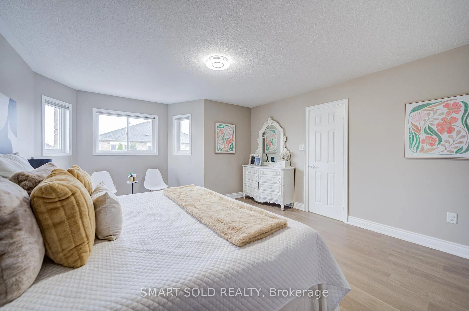 Photo 20 of 53 Cassia Crescent, Vaughan, Maple — HOMEH