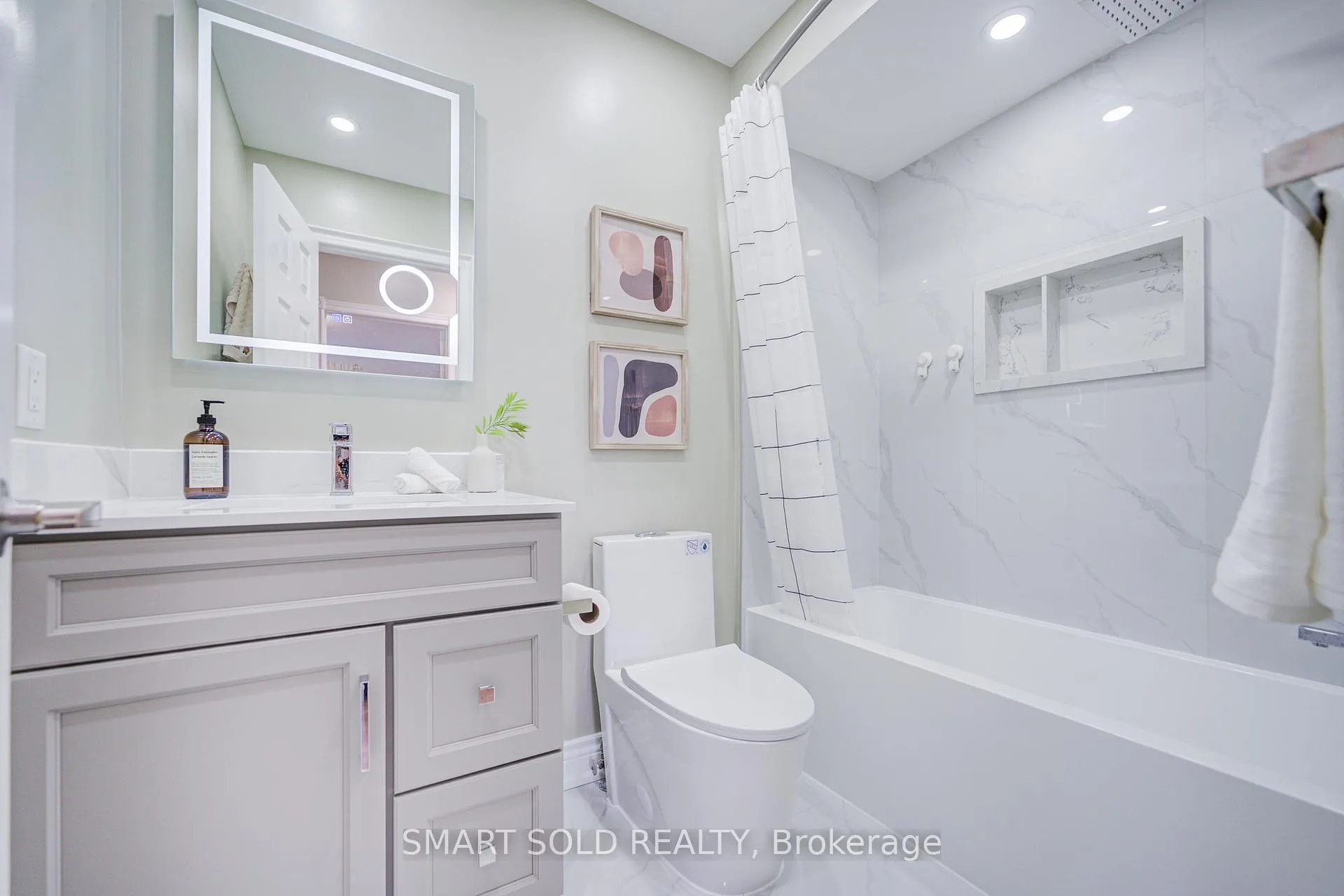 Photo 30 of 53 Cassia Crescent, Vaughan, Maple — HOMEH