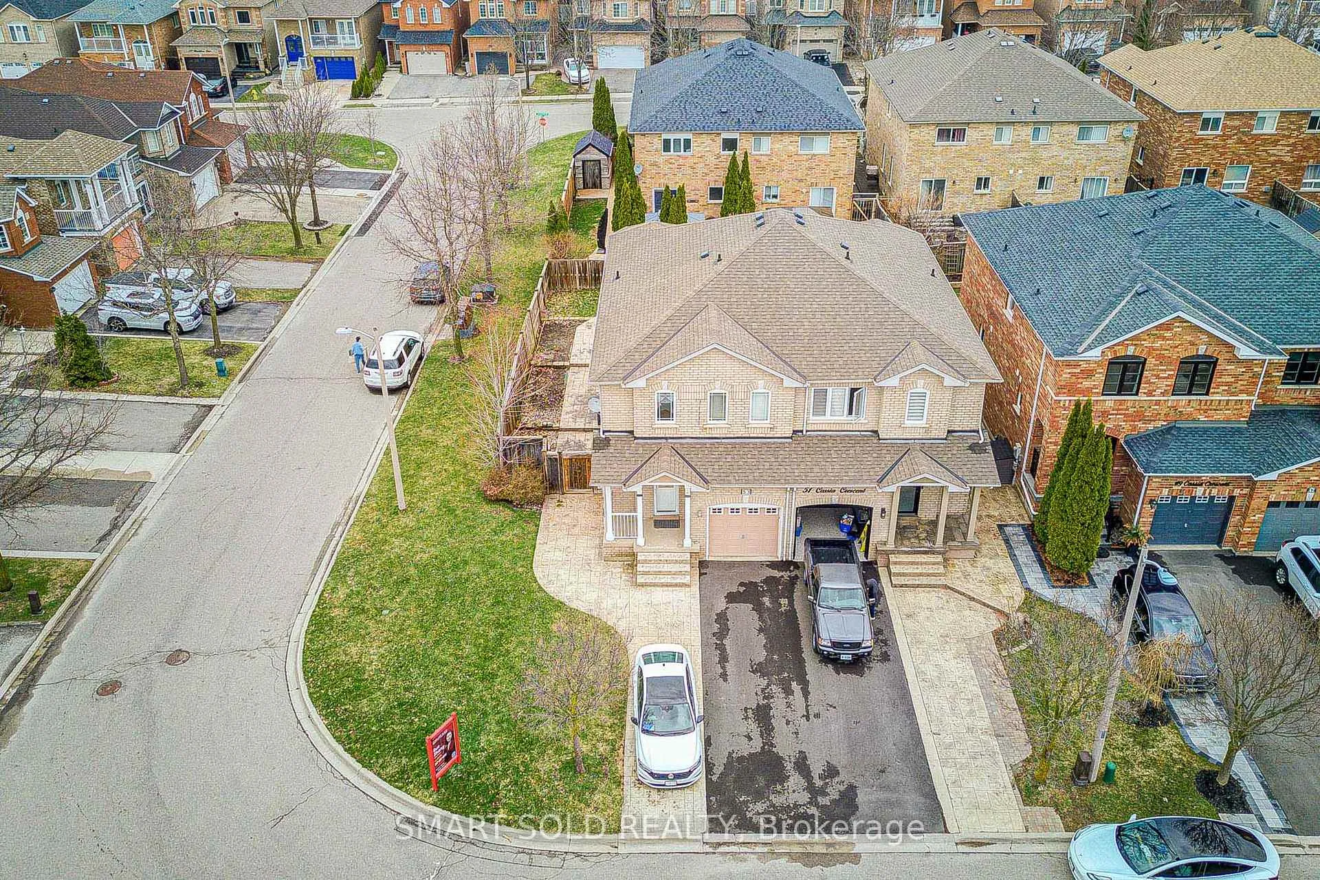 Photo 40 of 53 Cassia Crescent, Vaughan, Maple — HOMEH