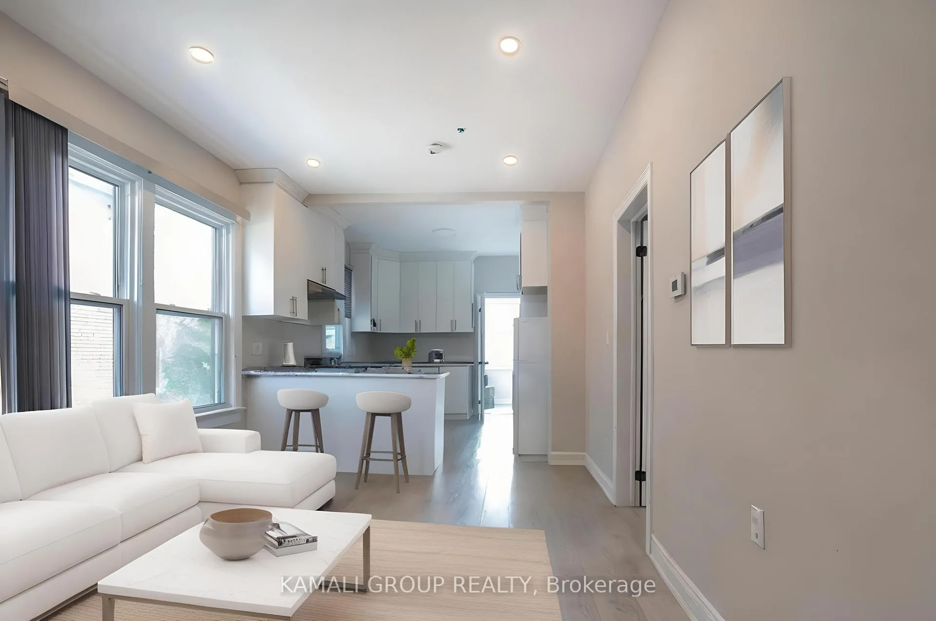 Photo 1 of Unit MAIN, 4554 Third Avenue, Niagara Falls, Cherrywood — HOMEH
