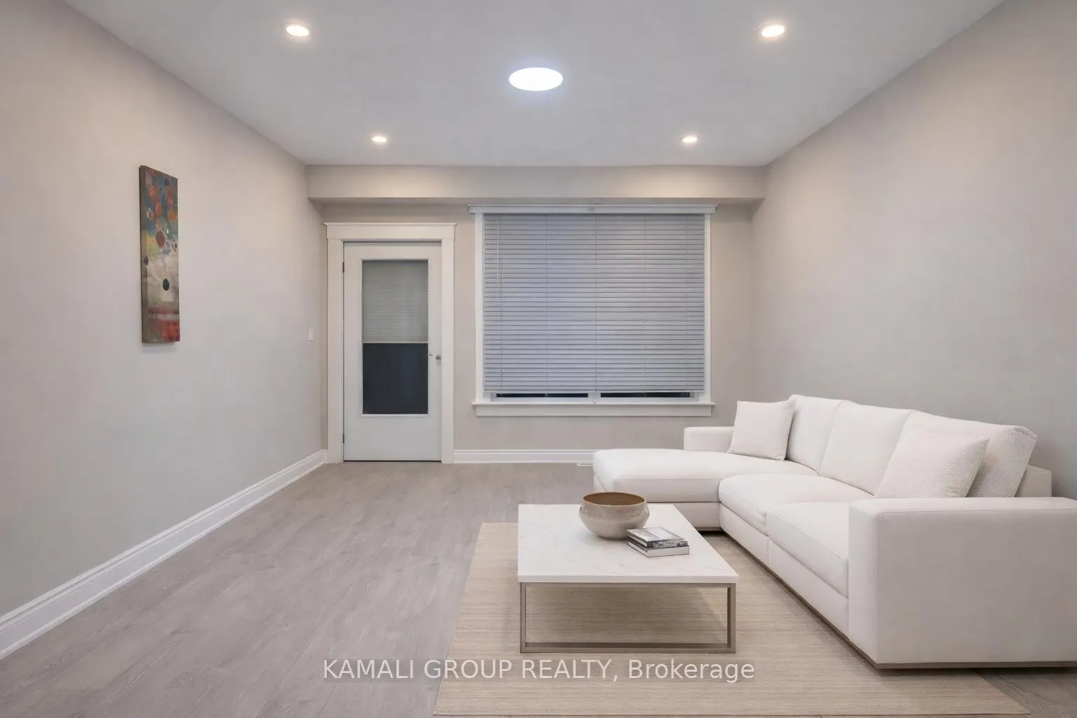 Photo 3 of Unit MAIN, 4554 Third Avenue, Niagara Falls, Cherrywood — HOMEH