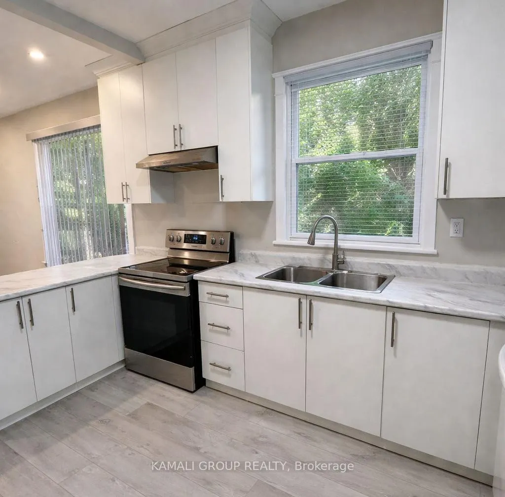 Photo 4 of Unit MAIN, 4554 Third Avenue, Niagara Falls, Cherrywood — HOMEH