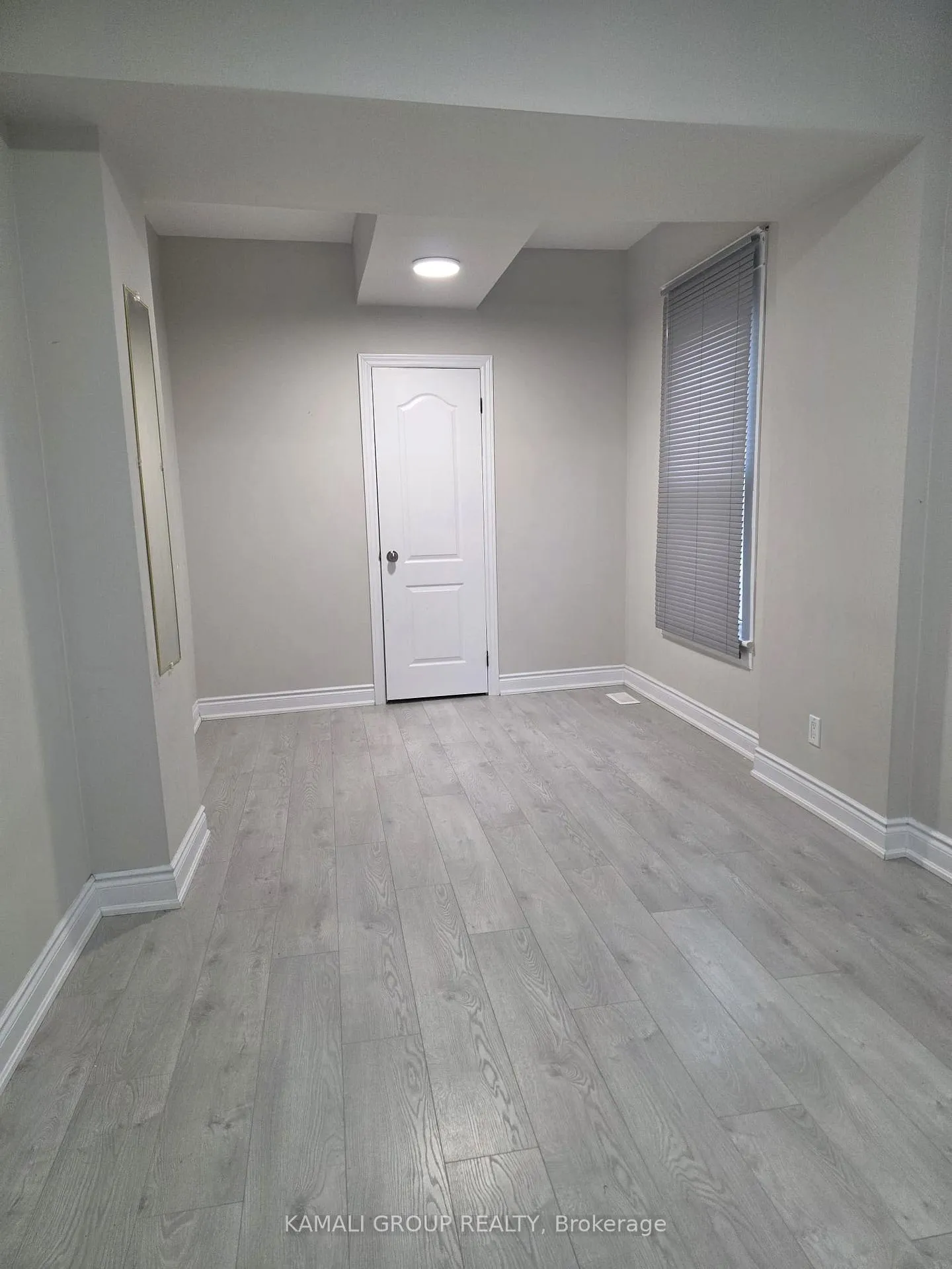 Photo 8 of Unit MAIN, 4554 Third Avenue, Niagara Falls, Cherrywood — HOMEH