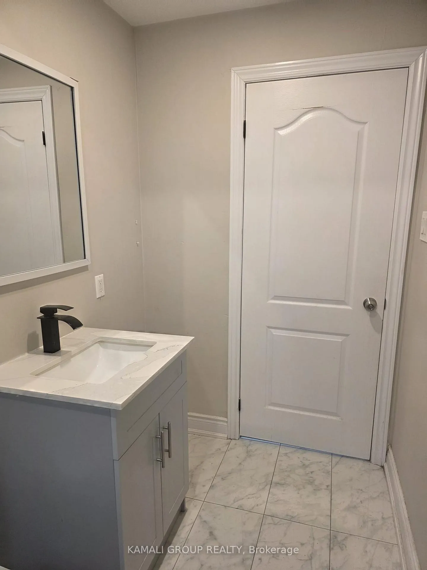 Photo 10 of Unit MAIN, 4554 Third Avenue, Niagara Falls, Cherrywood — HOMEH