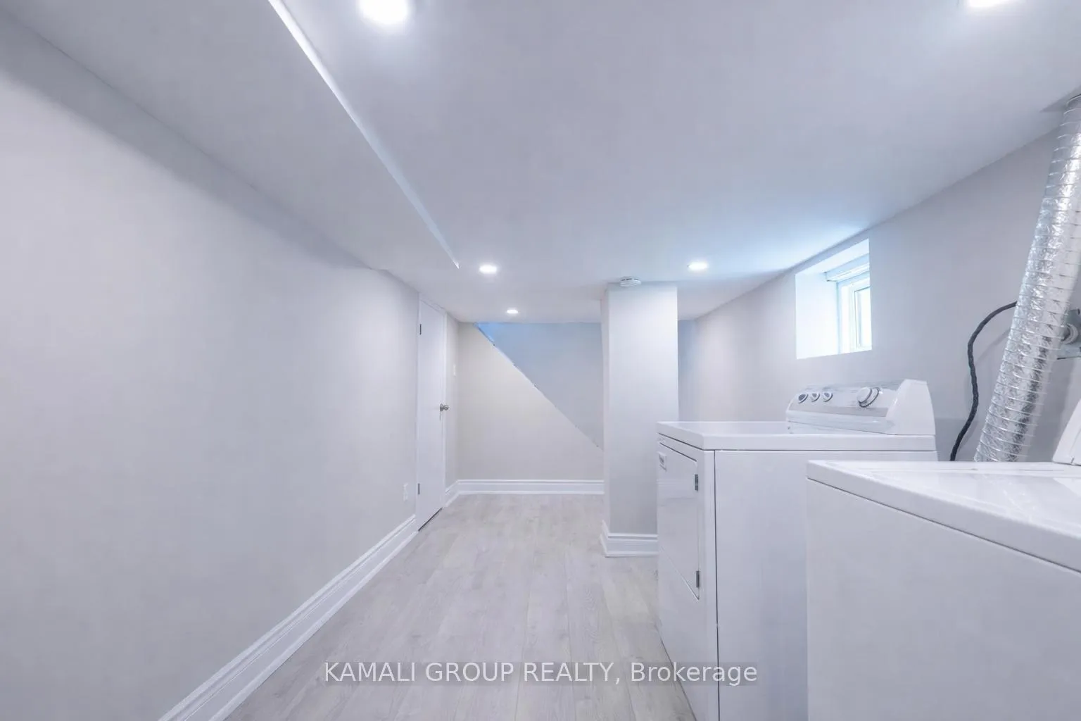 Photo 14 of Unit MAIN, 4554 Third Avenue, Niagara Falls, Cherrywood — HOMEH