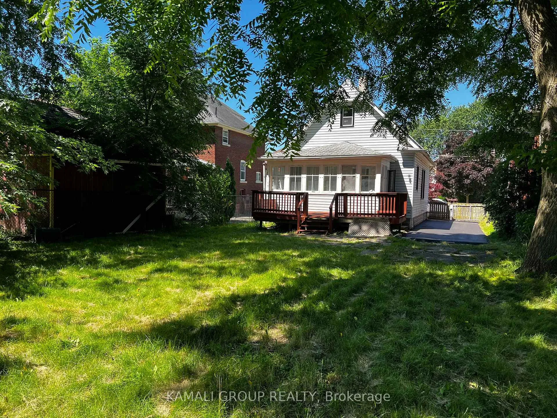 Photo 15 of Unit MAIN, 4554 Third Avenue, Niagara Falls, Cherrywood — HOMEH