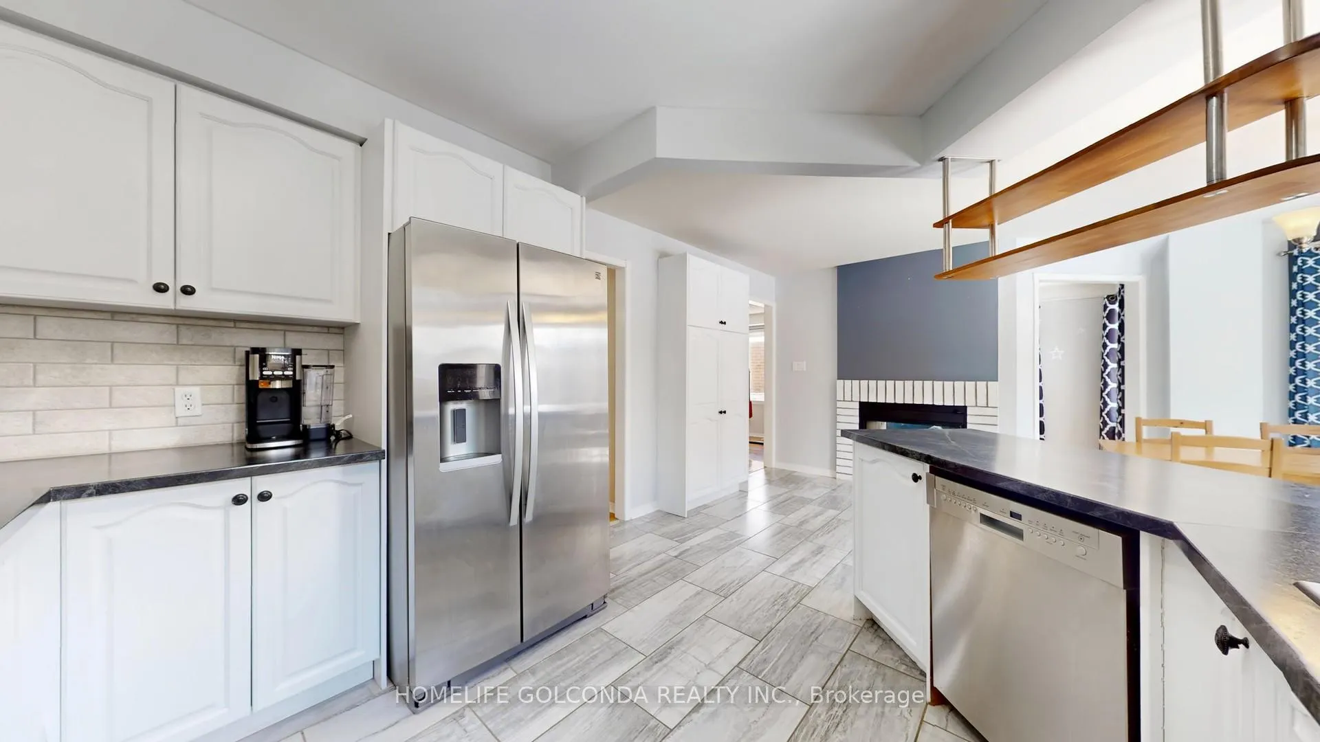 Photo 16 of 39 Etherington Crescent, Barrie, West Bayfield — HOMEH