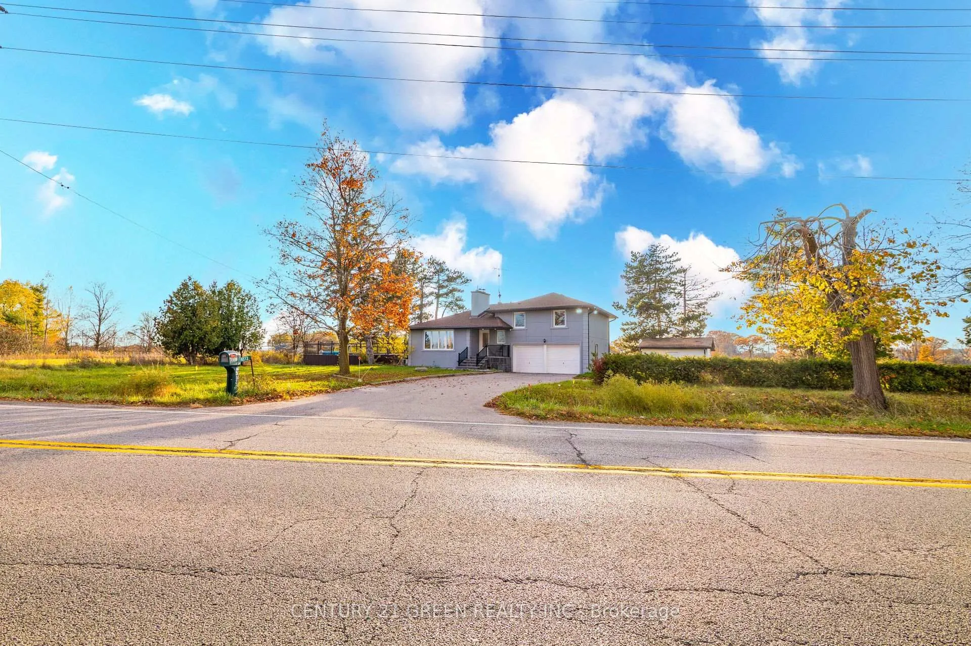Front of 4512 Tremaine Road