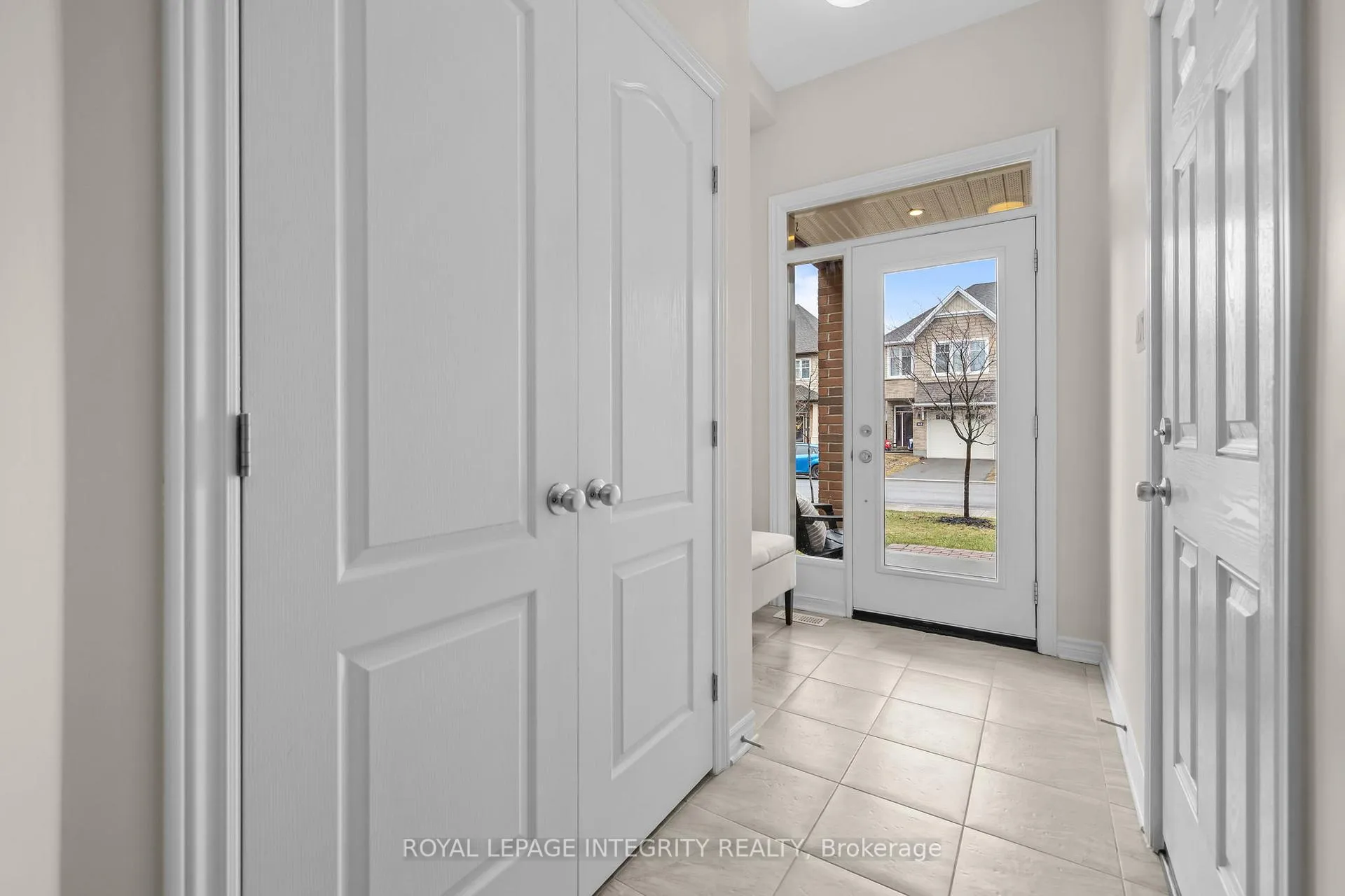 Photo 5 of 362 Warmstone Drive, Ottawa, Stittsville (North) — HOMEH