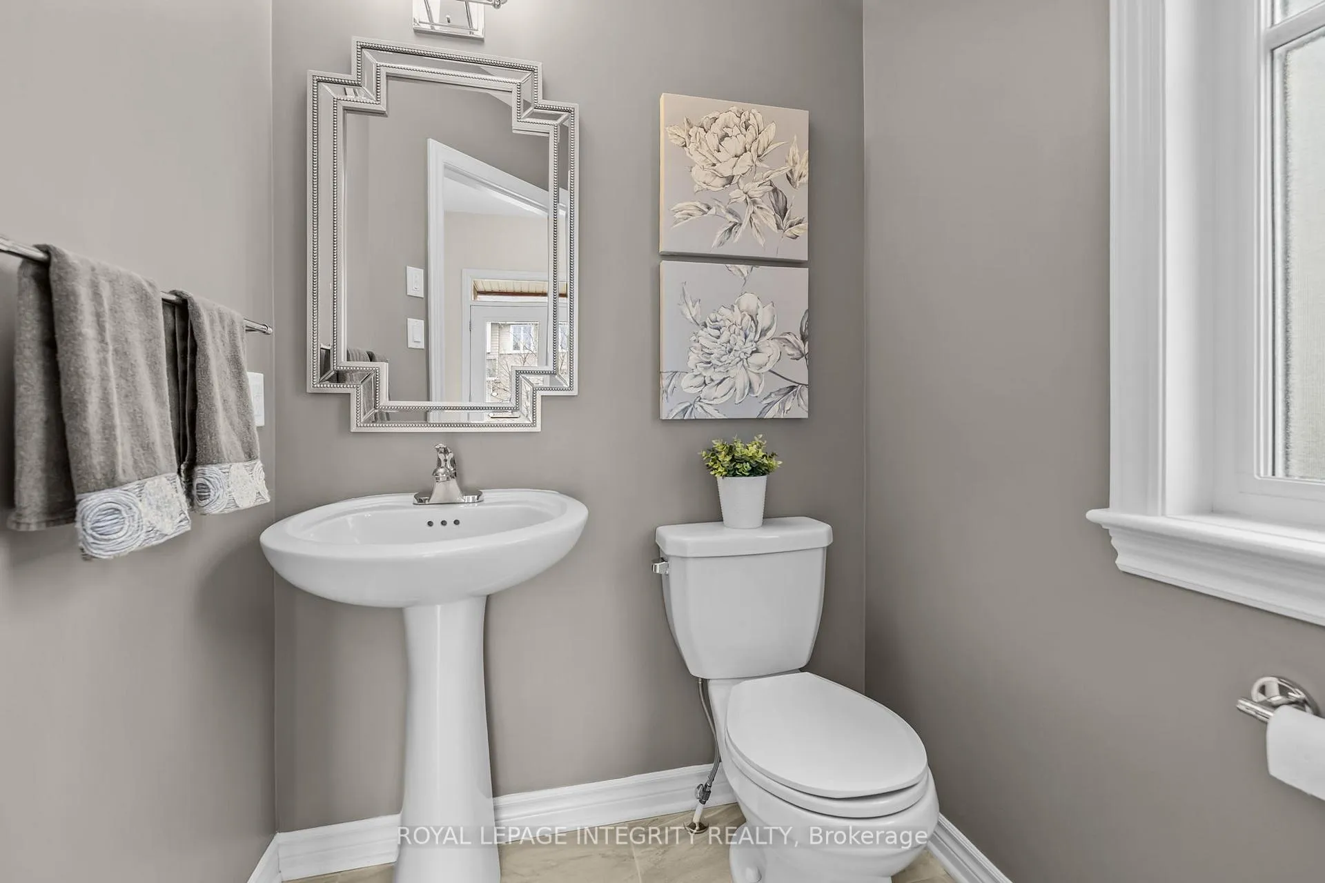 Photo 6 of 362 Warmstone Drive, Ottawa, Stittsville (North) — HOMEH